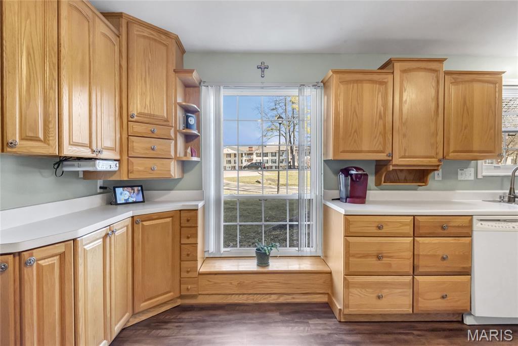 15593 Bedford Forge Drive Unit: 6