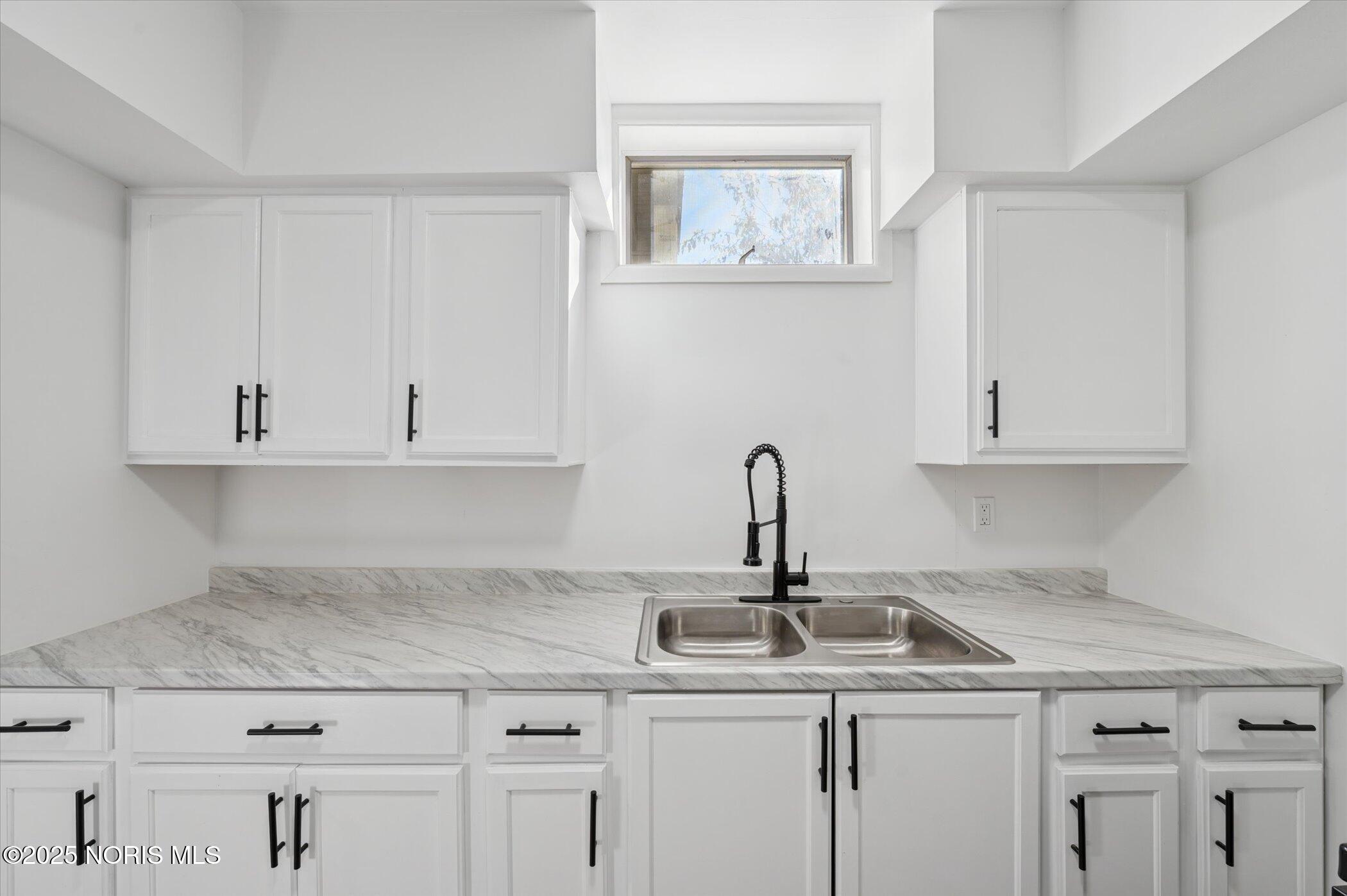 4013 Caroline Avenue, Toledo