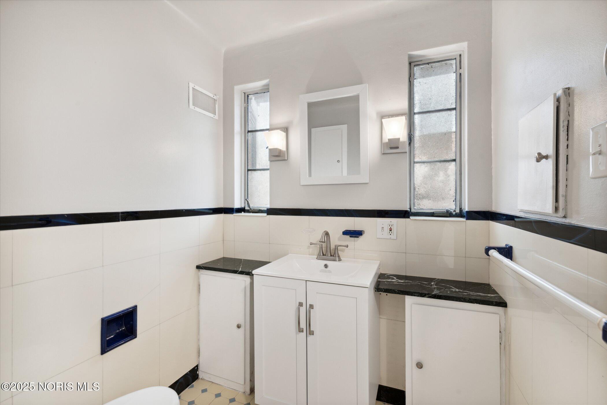 2140 Wyndhurst Road, Toledo