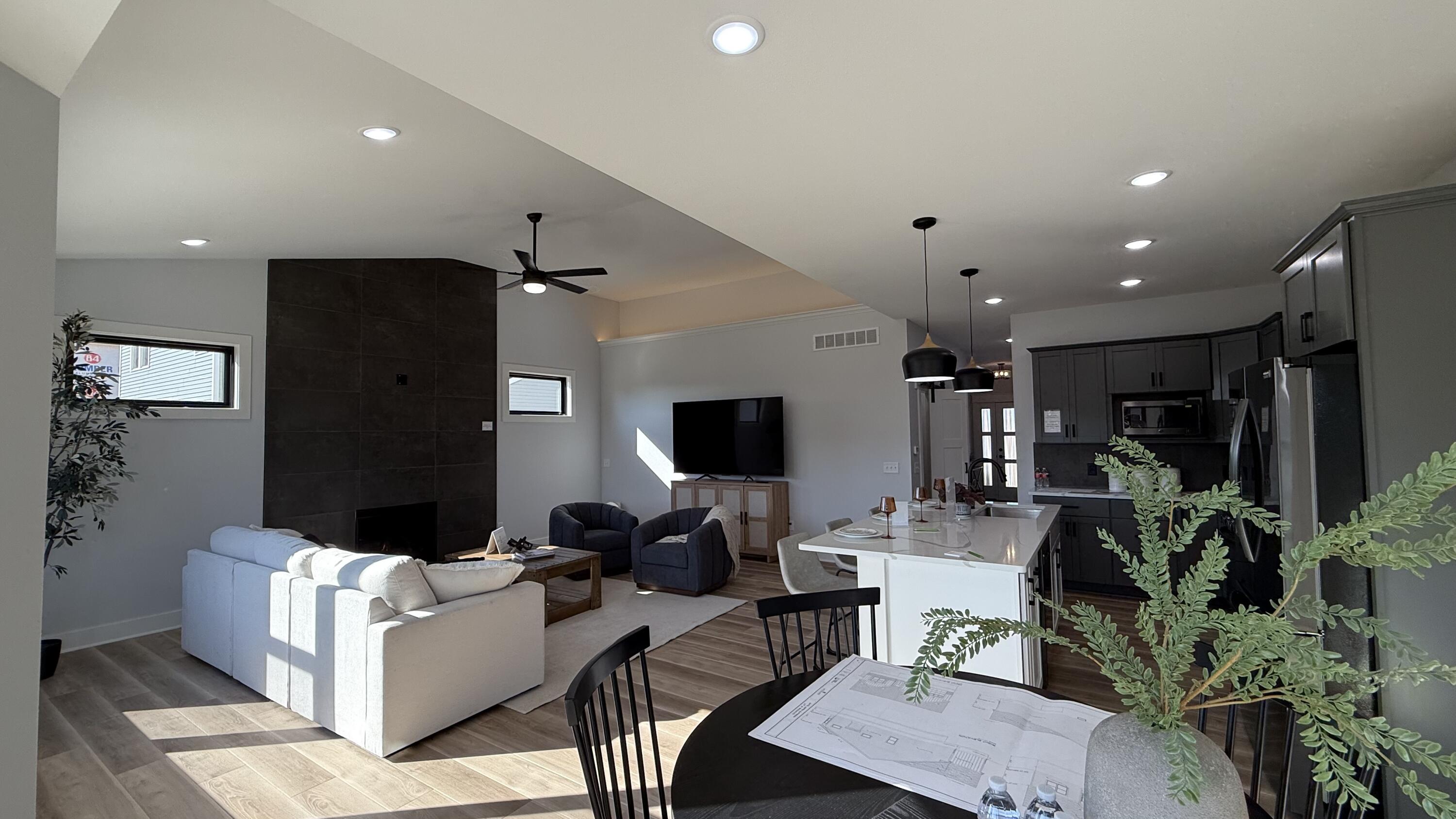 721 W Ironwood Drive