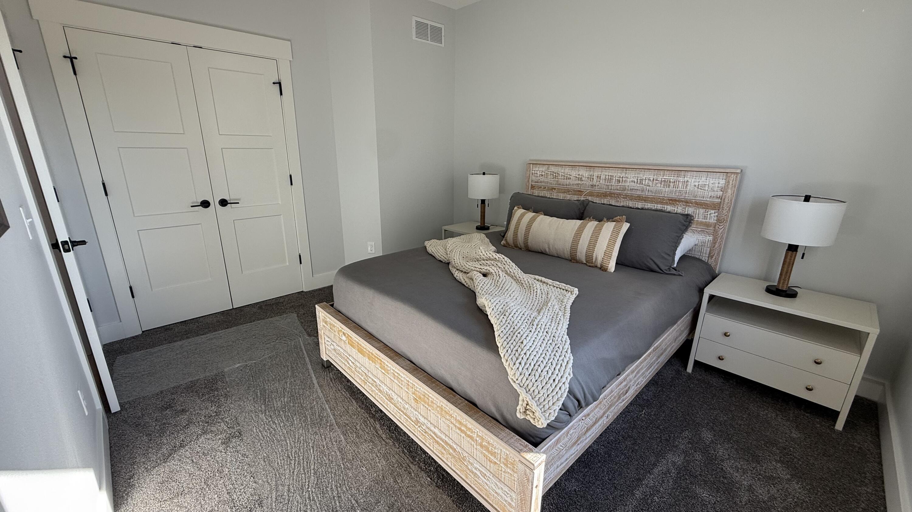 721 W Ironwood Drive