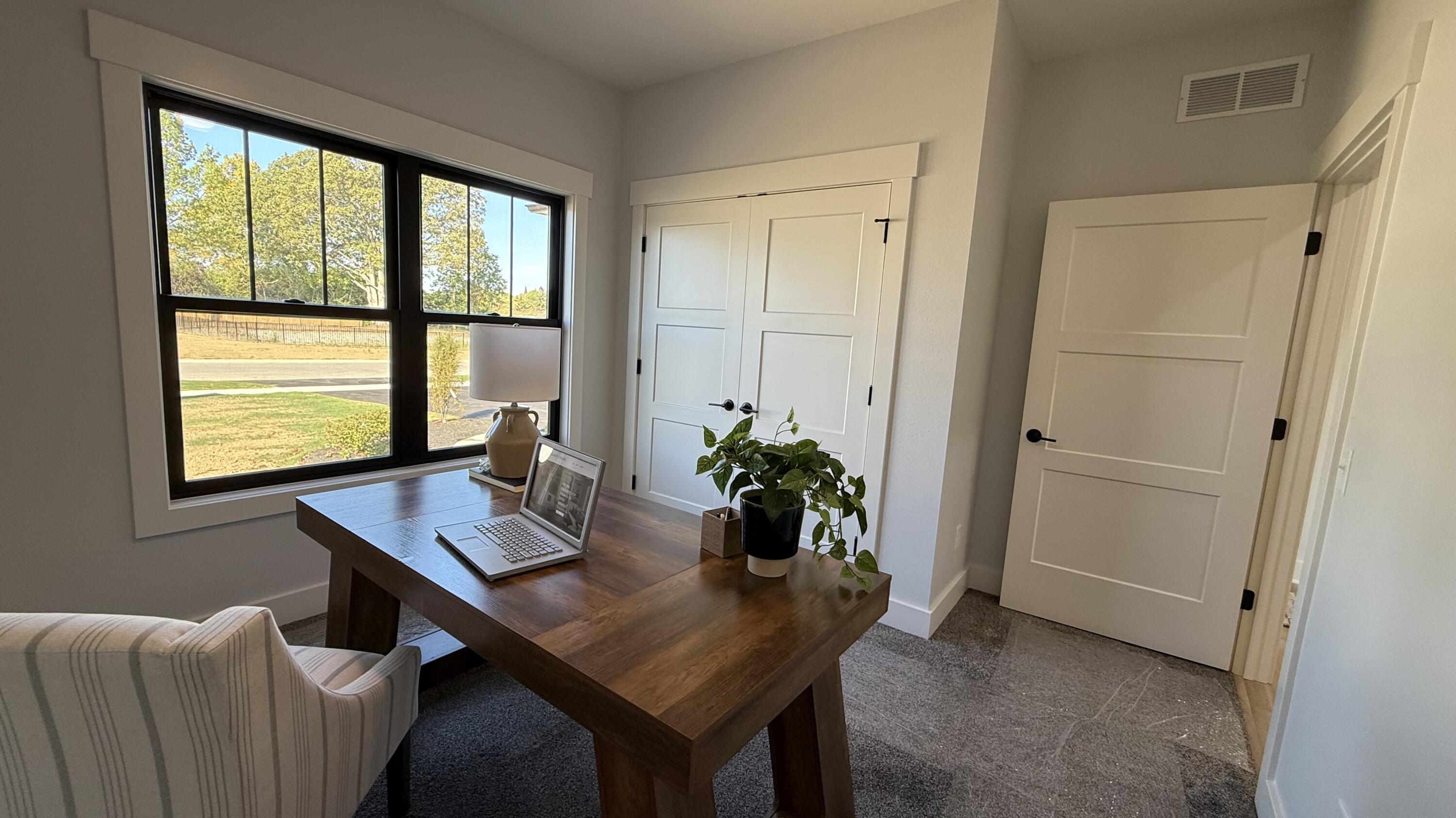 721 W Ironwood Drive