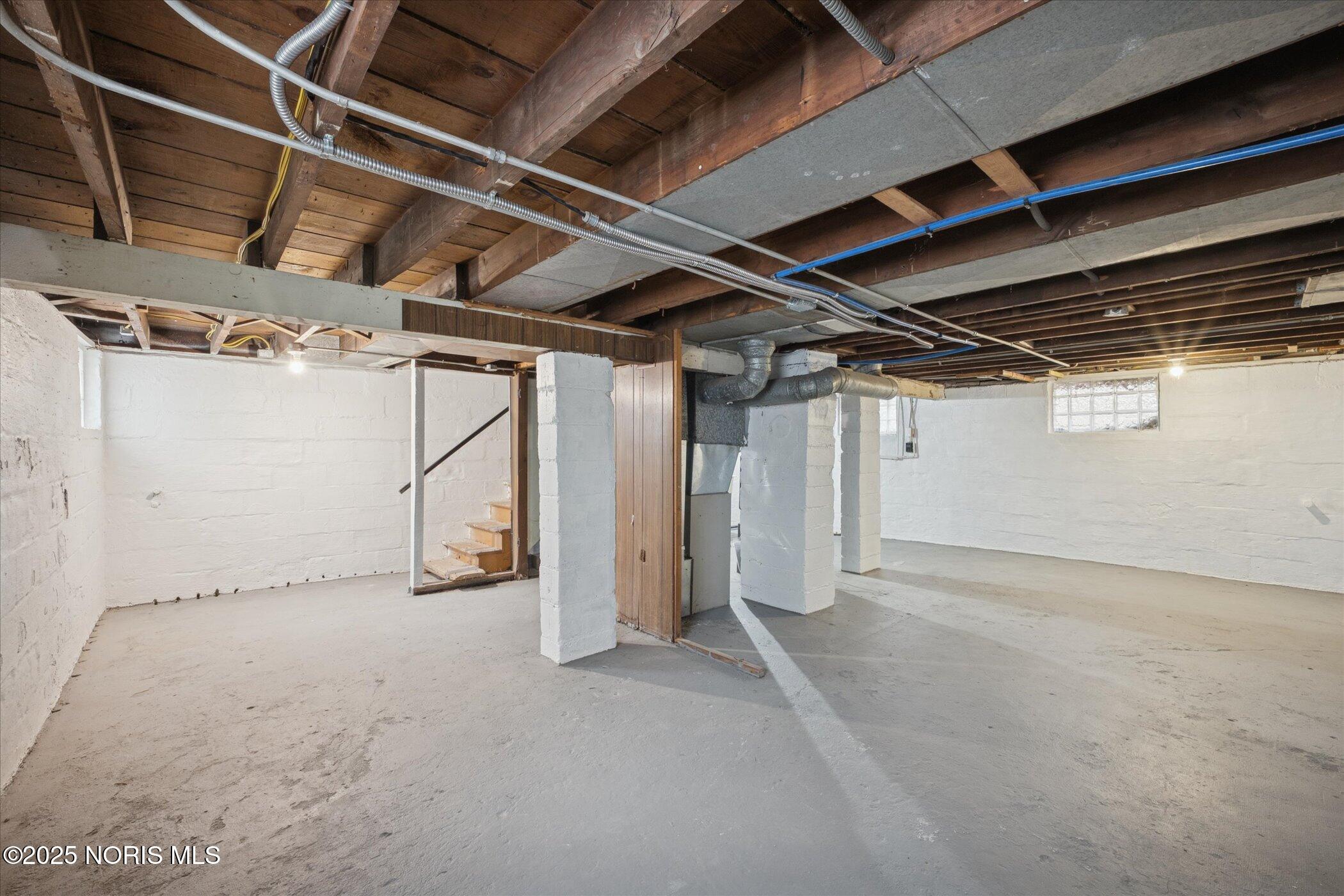 4329 Commonwealth Avenue