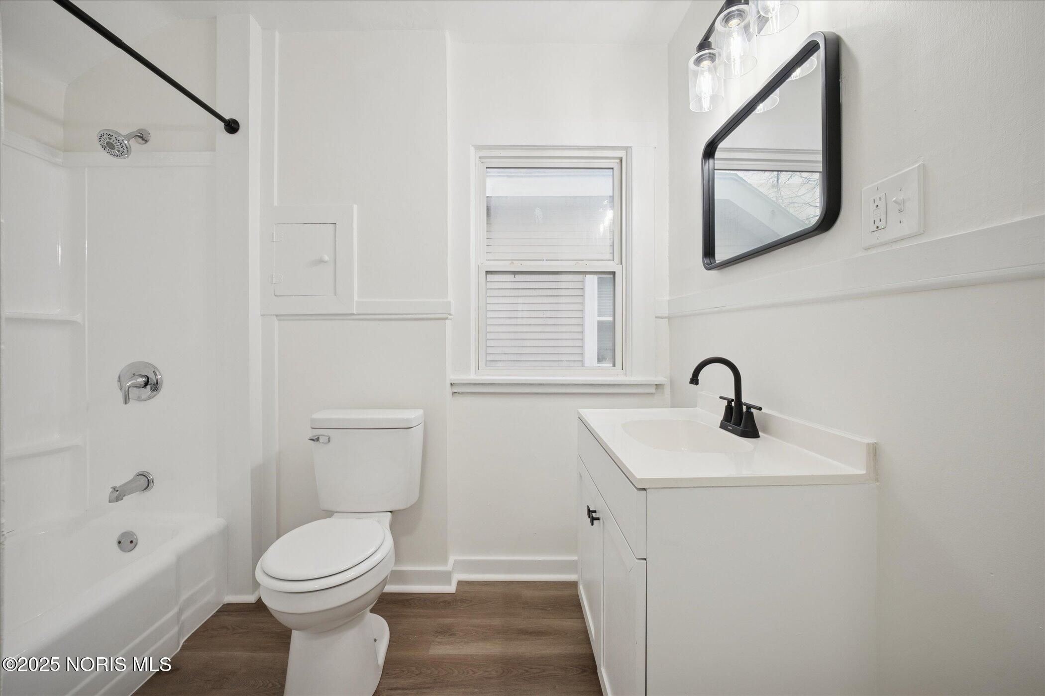 4329 Commonwealth Avenue