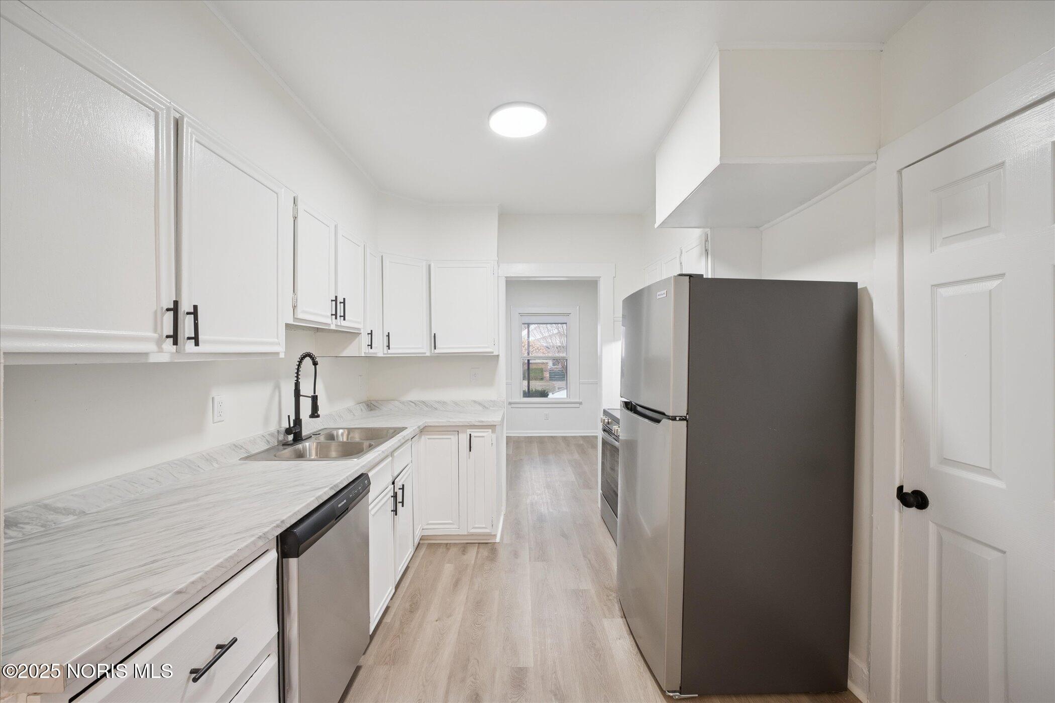 4329 Commonwealth Avenue