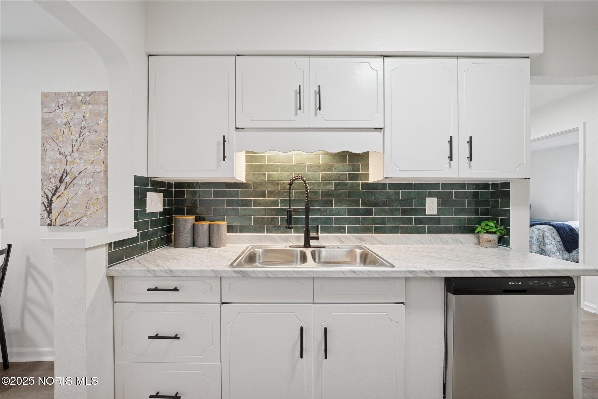 4444 Bellevista Drive