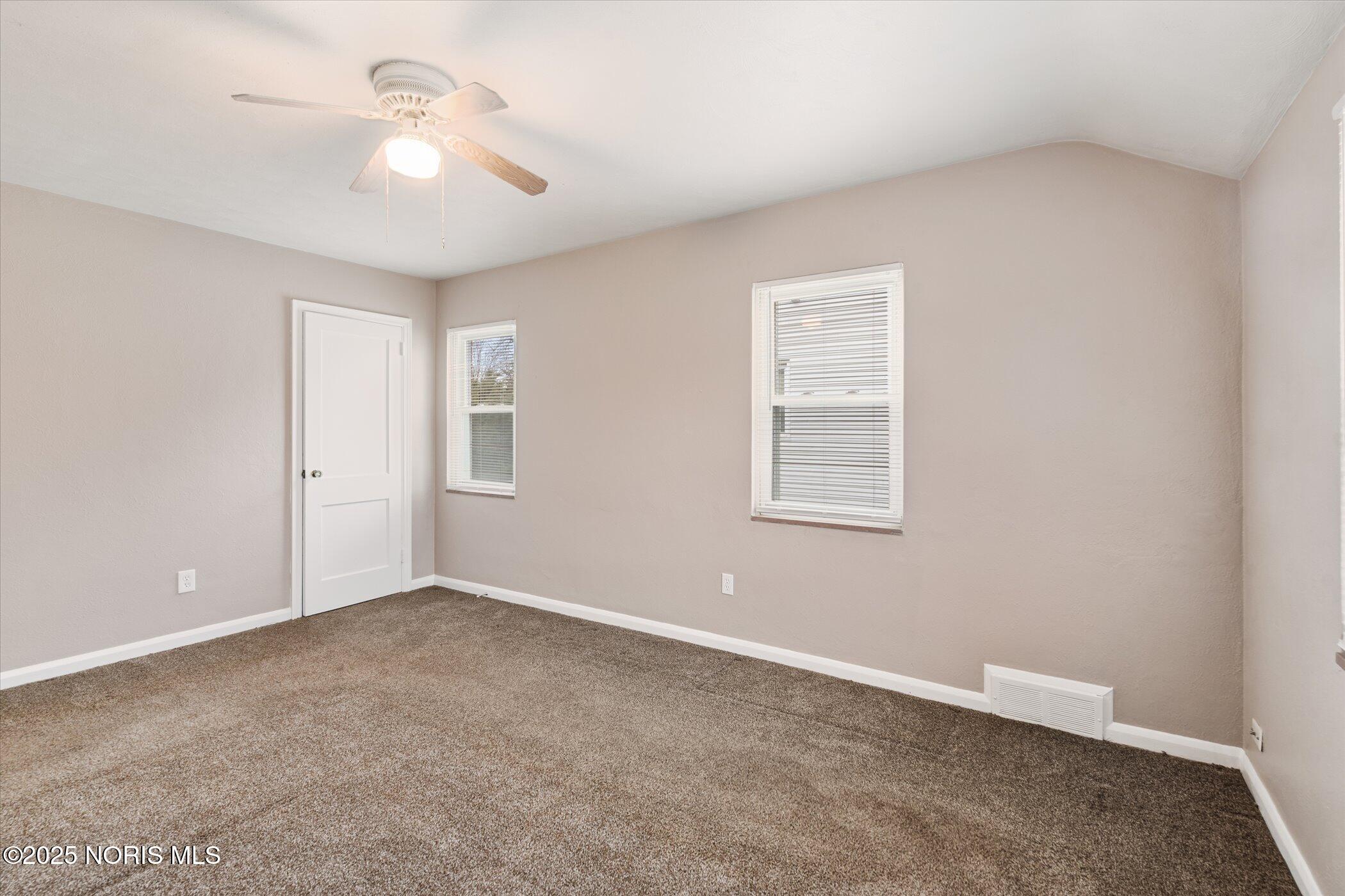 706 W Gramercy Avenue