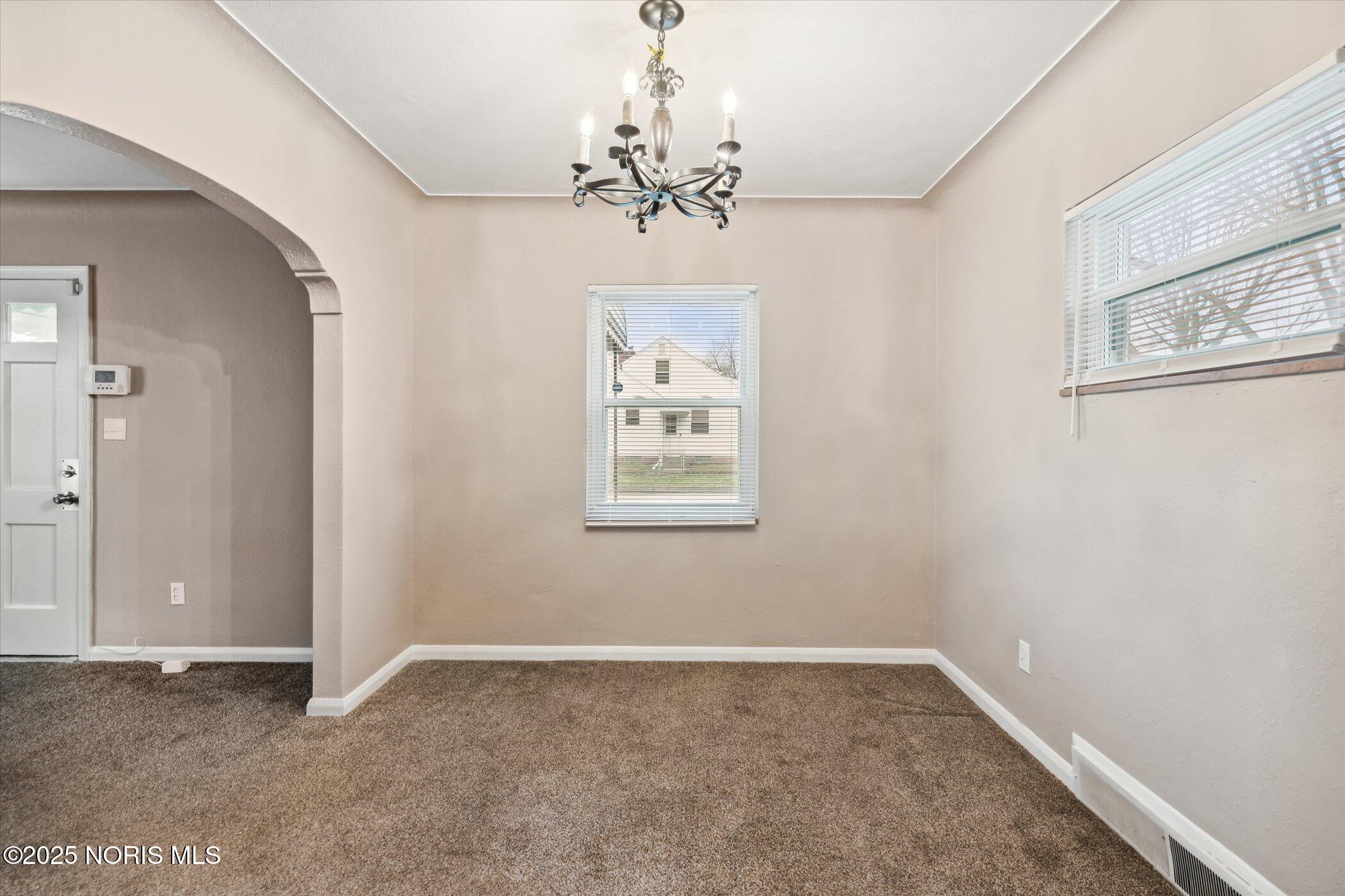 706 W Gramercy Avenue