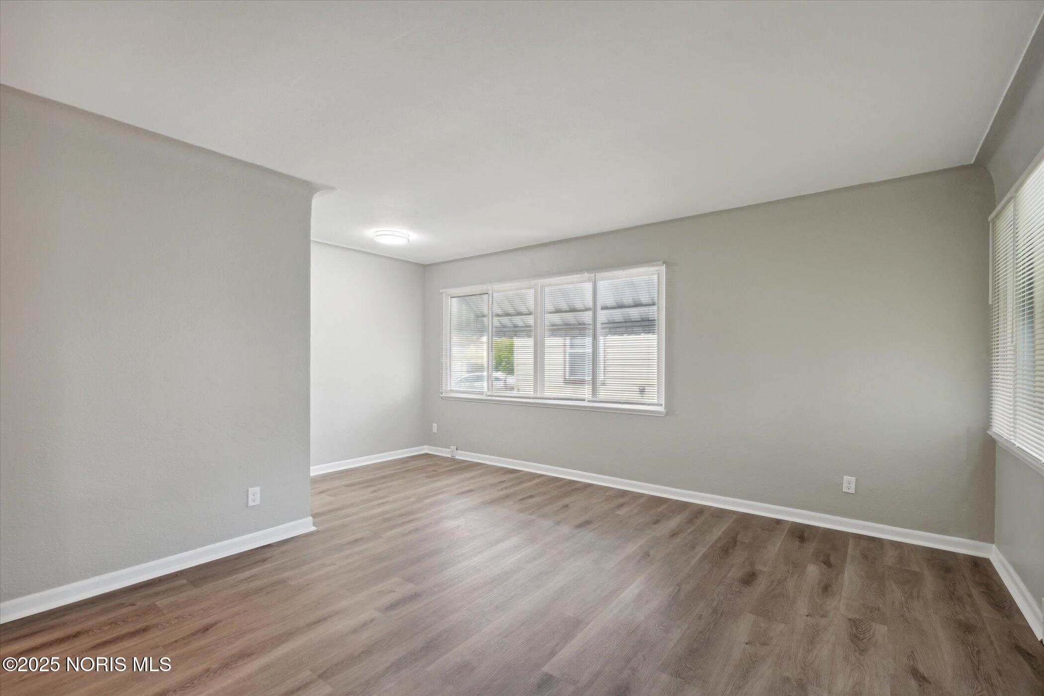 218 Waggoner Boulevard