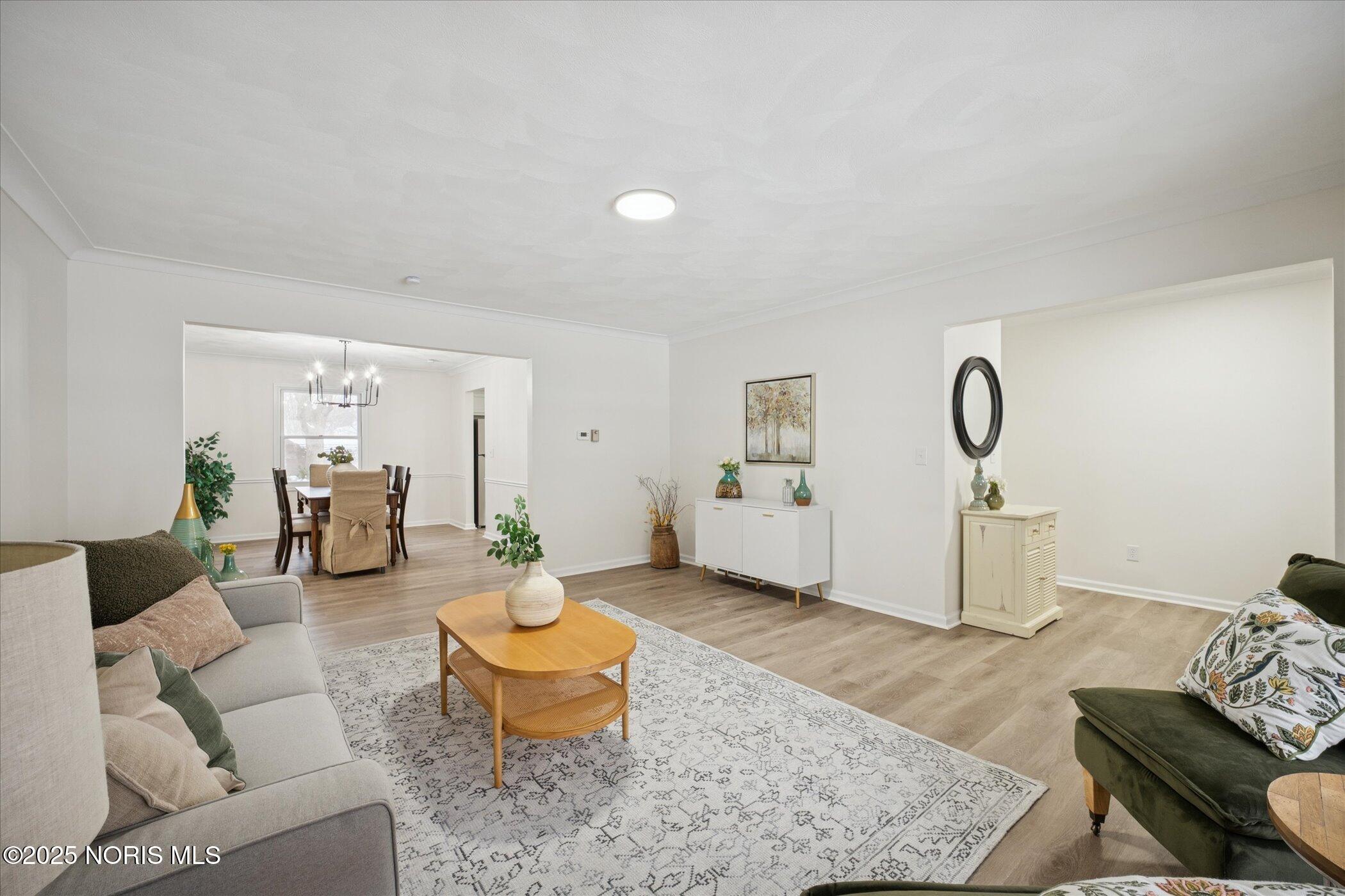 405 Normandie Boulevard