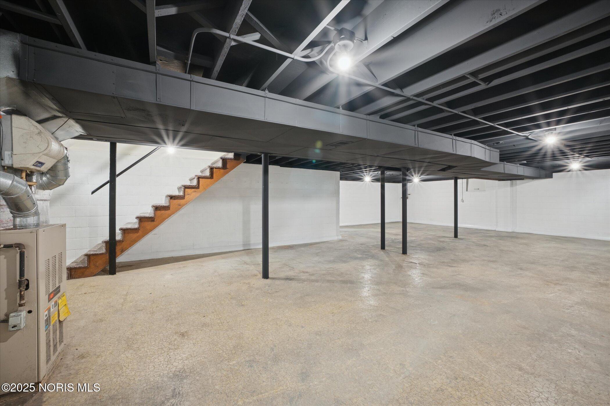 405 Normandie Boulevard