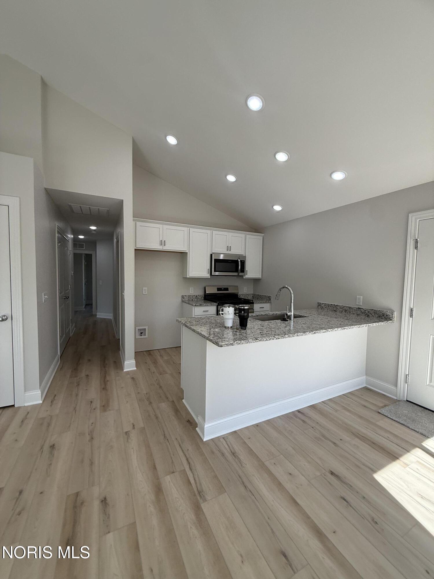 1926 Meadowlark Avenue