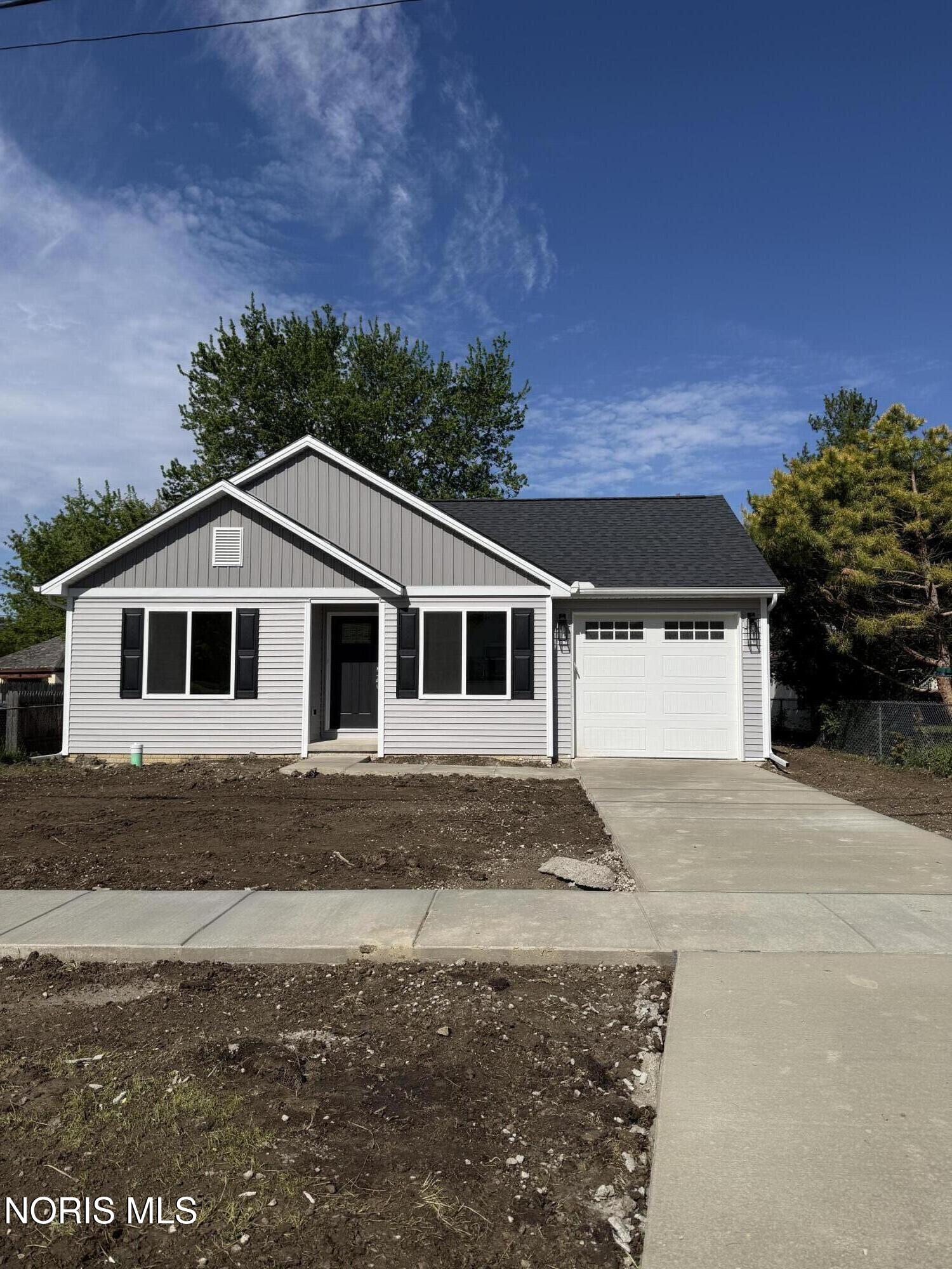 1926 Meadowlark Avenue