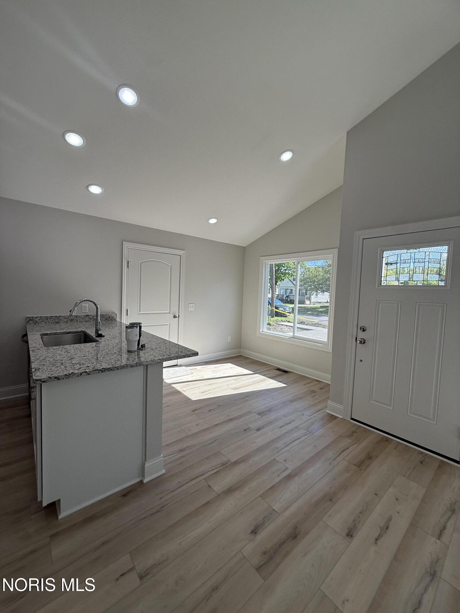 1926 Meadowlark Avenue