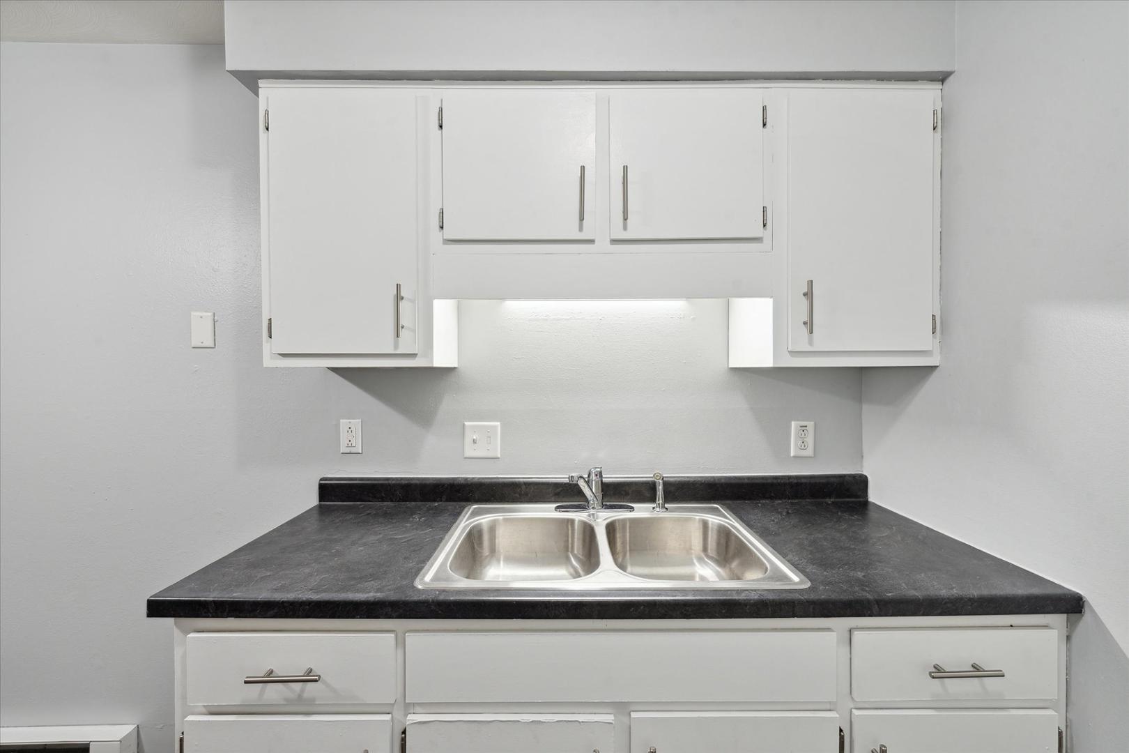 6020 Secor Road, Unit 11