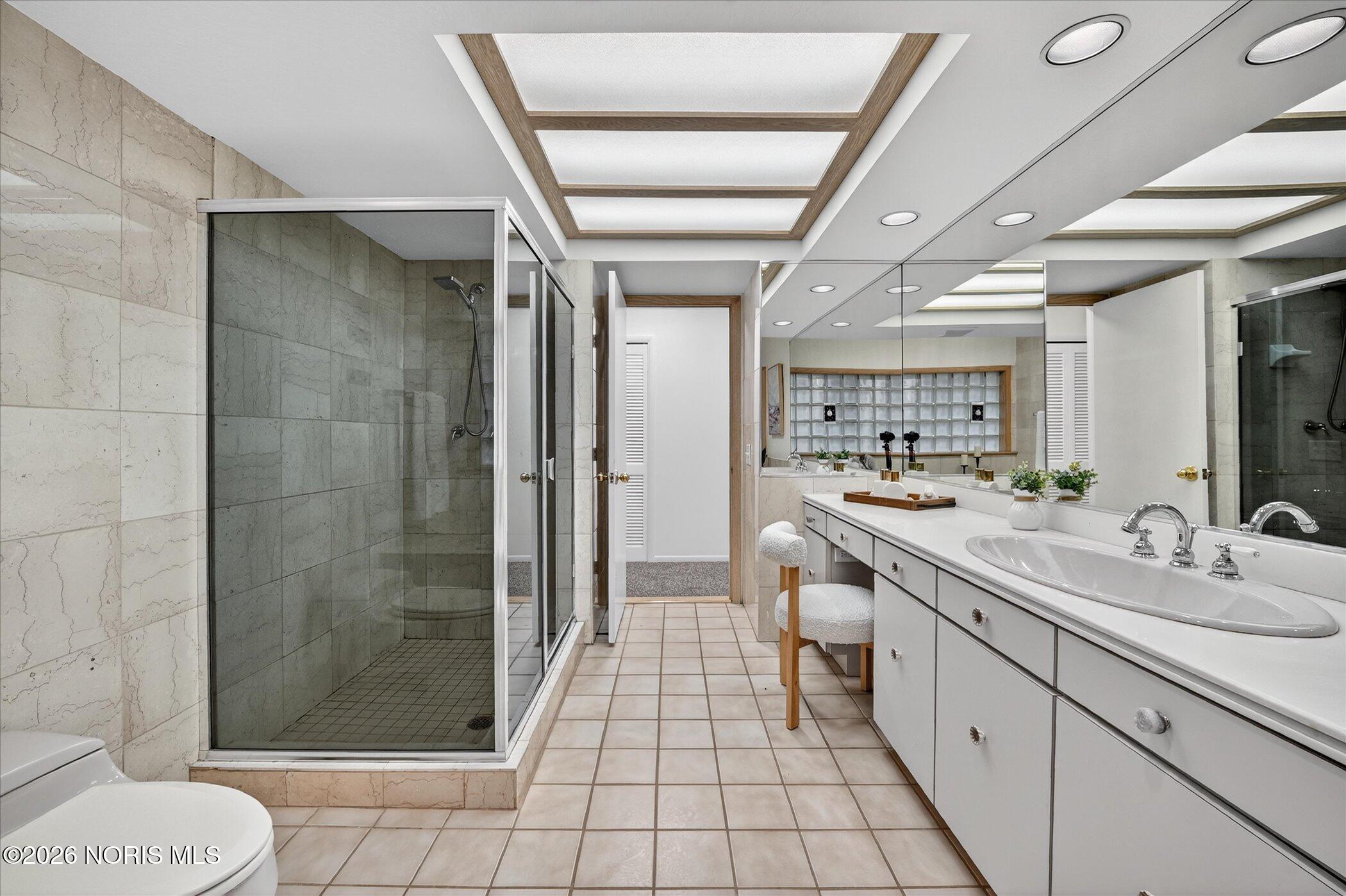 5926 Sylvan Green Road