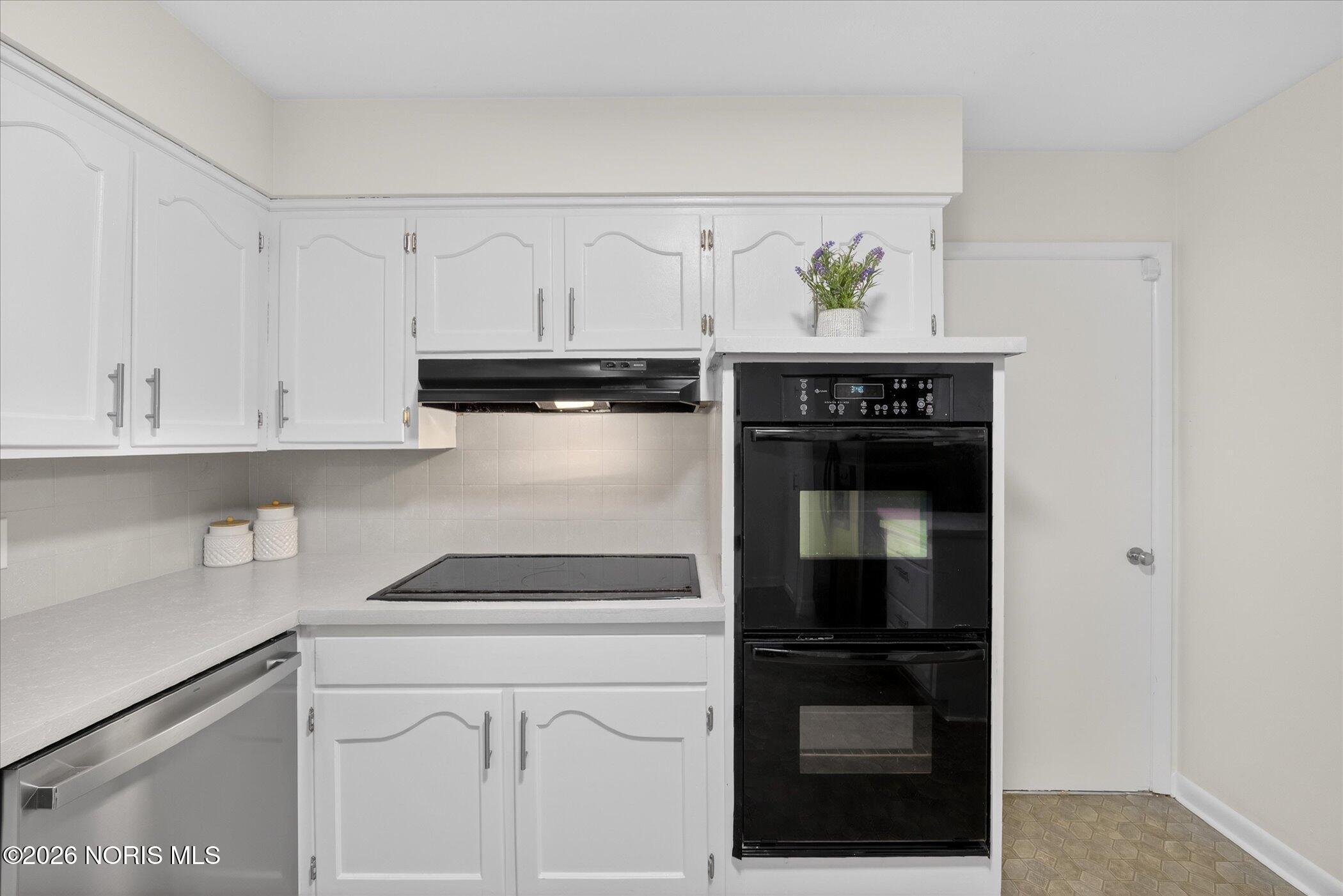 5926 Sylvan Green Road