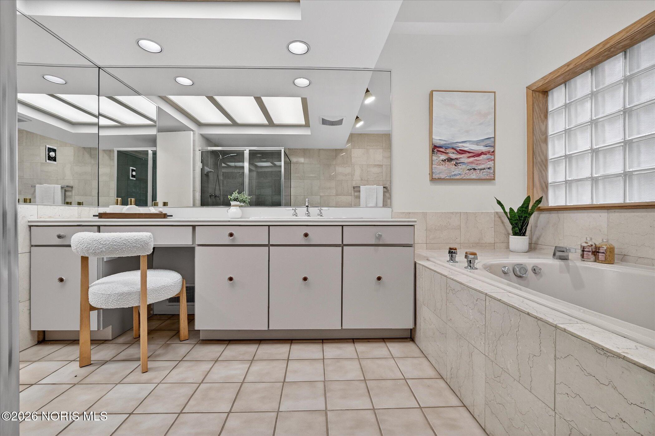 5926 Sylvan Green Road