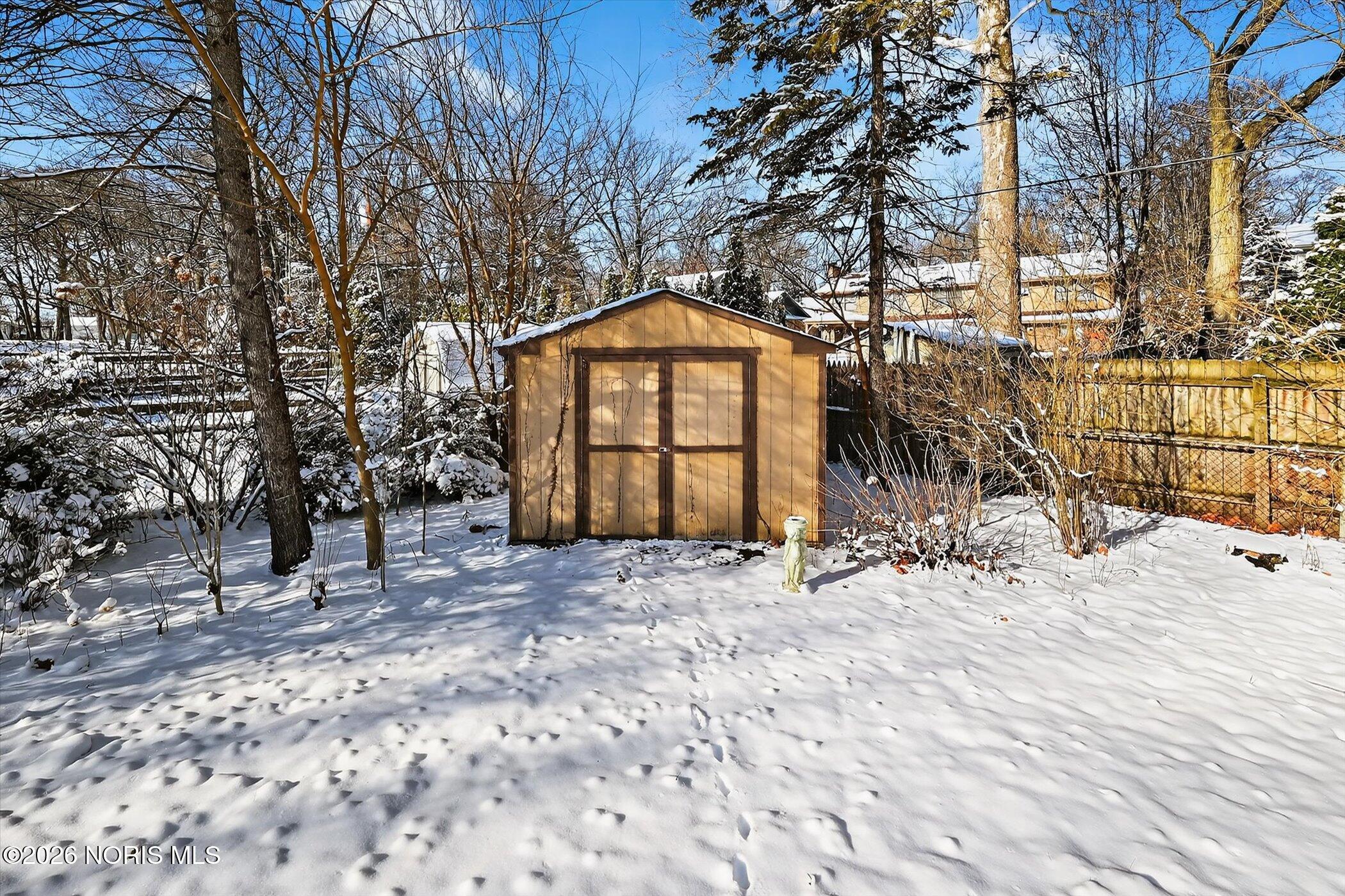 5926 Sylvan Green Road