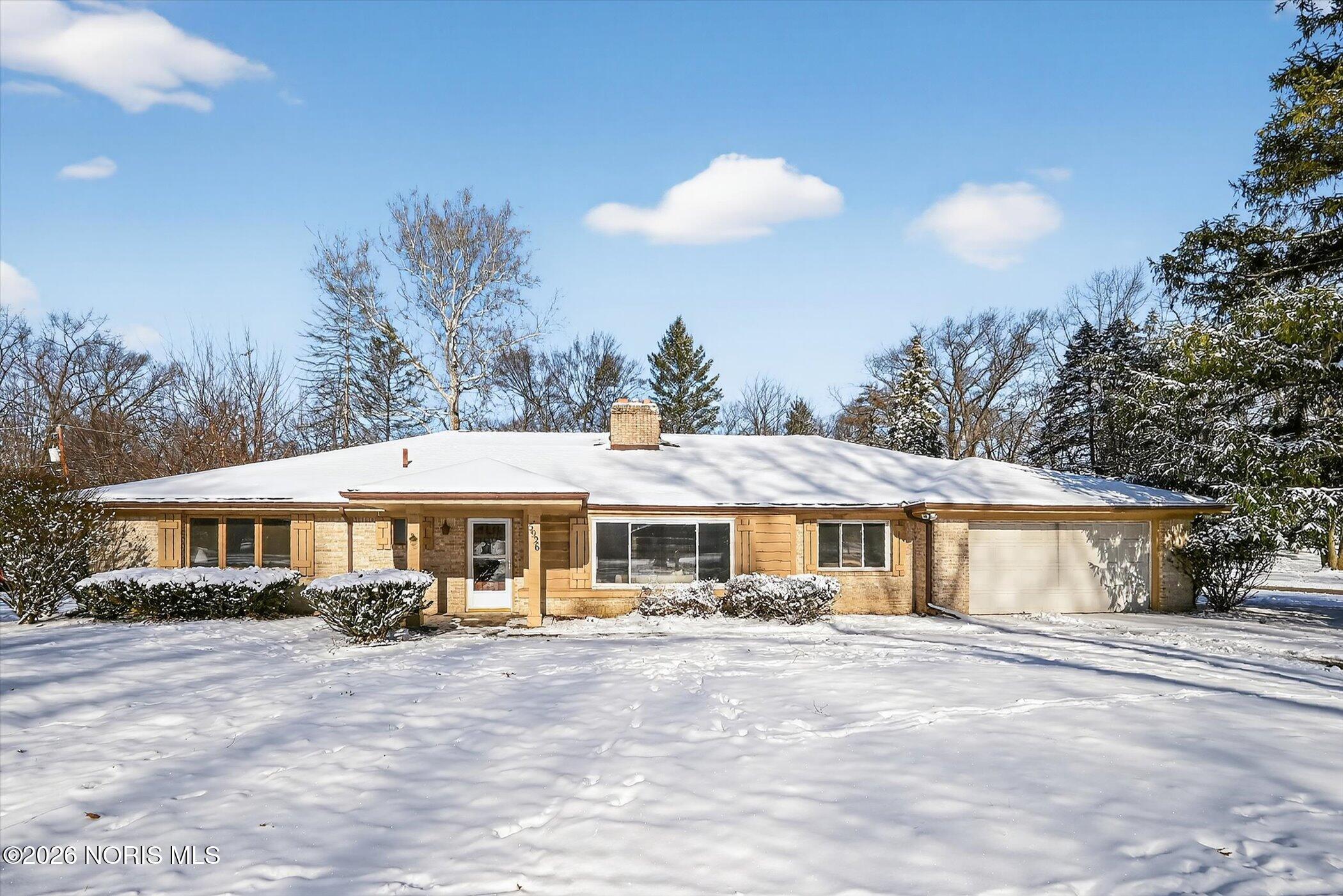 5926 Sylvan Green Road