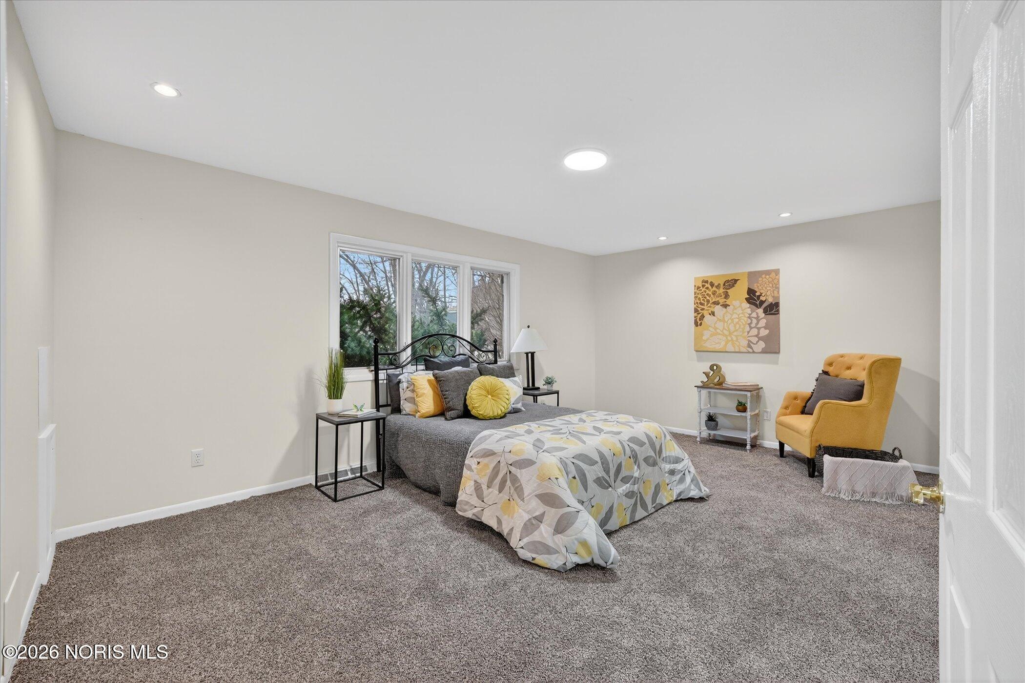 5926 Sylvan Green Road