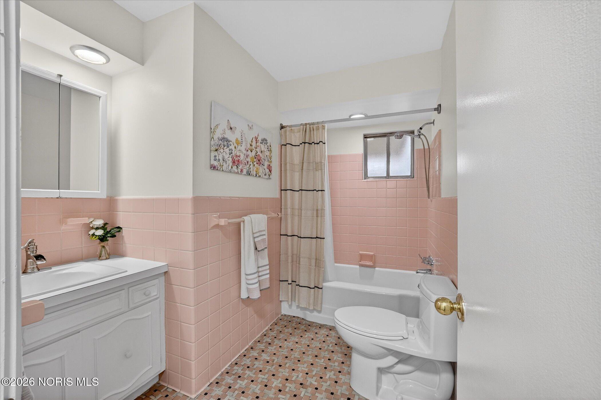 5926 Sylvan Green Road