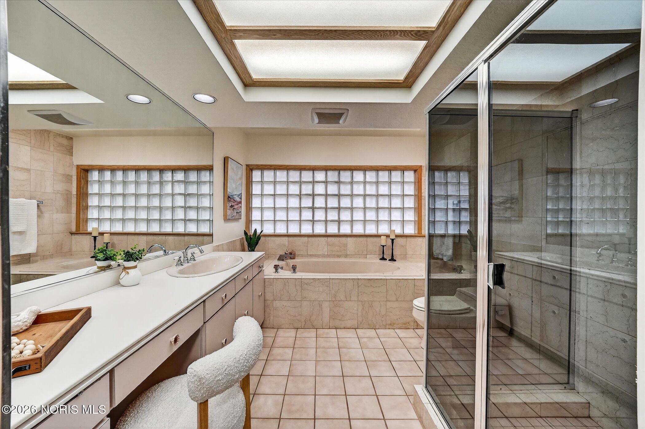 5926 Sylvan Green Road