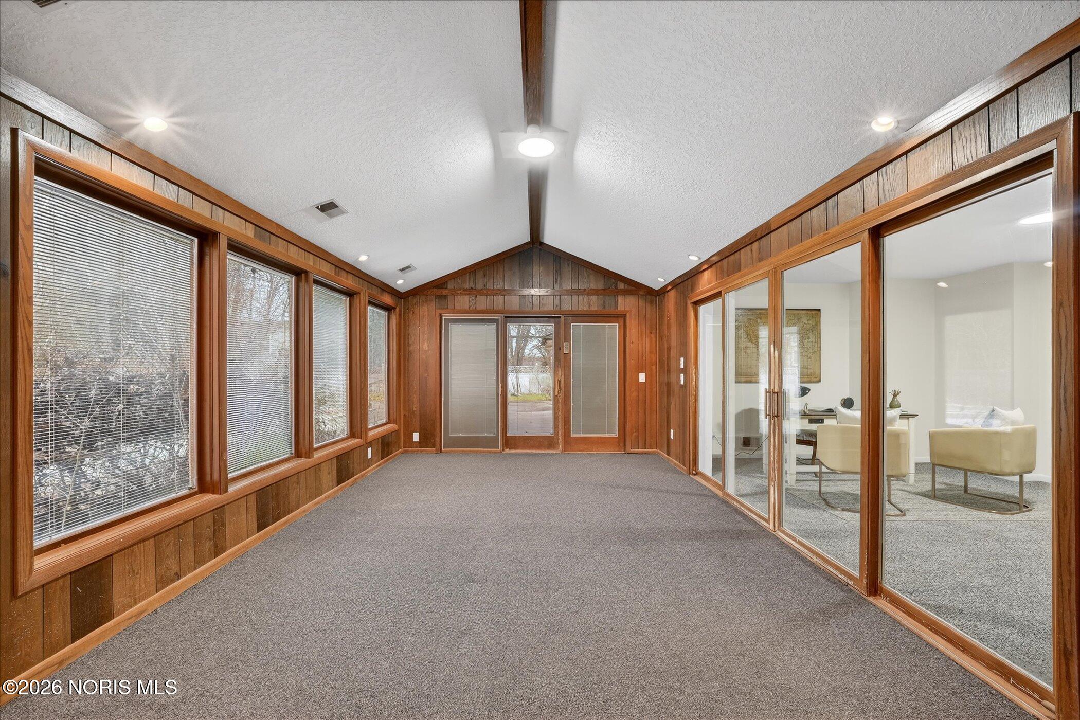 5926 Sylvan Green Road