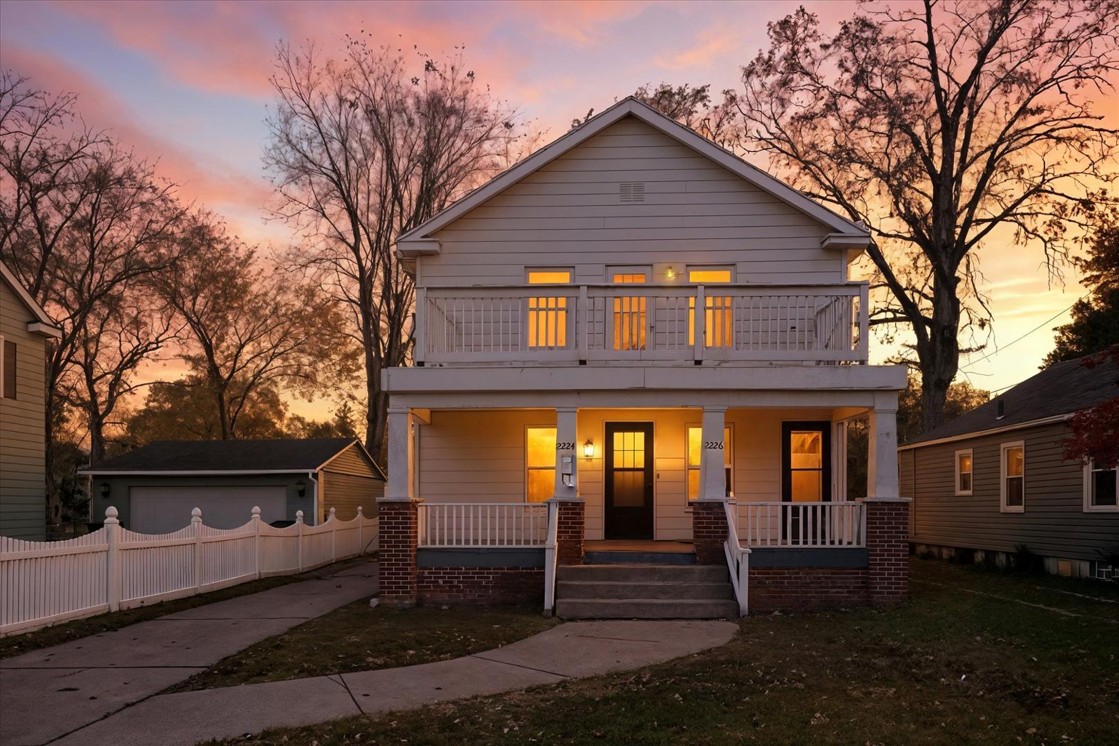 2226 W Sylvania Avenue