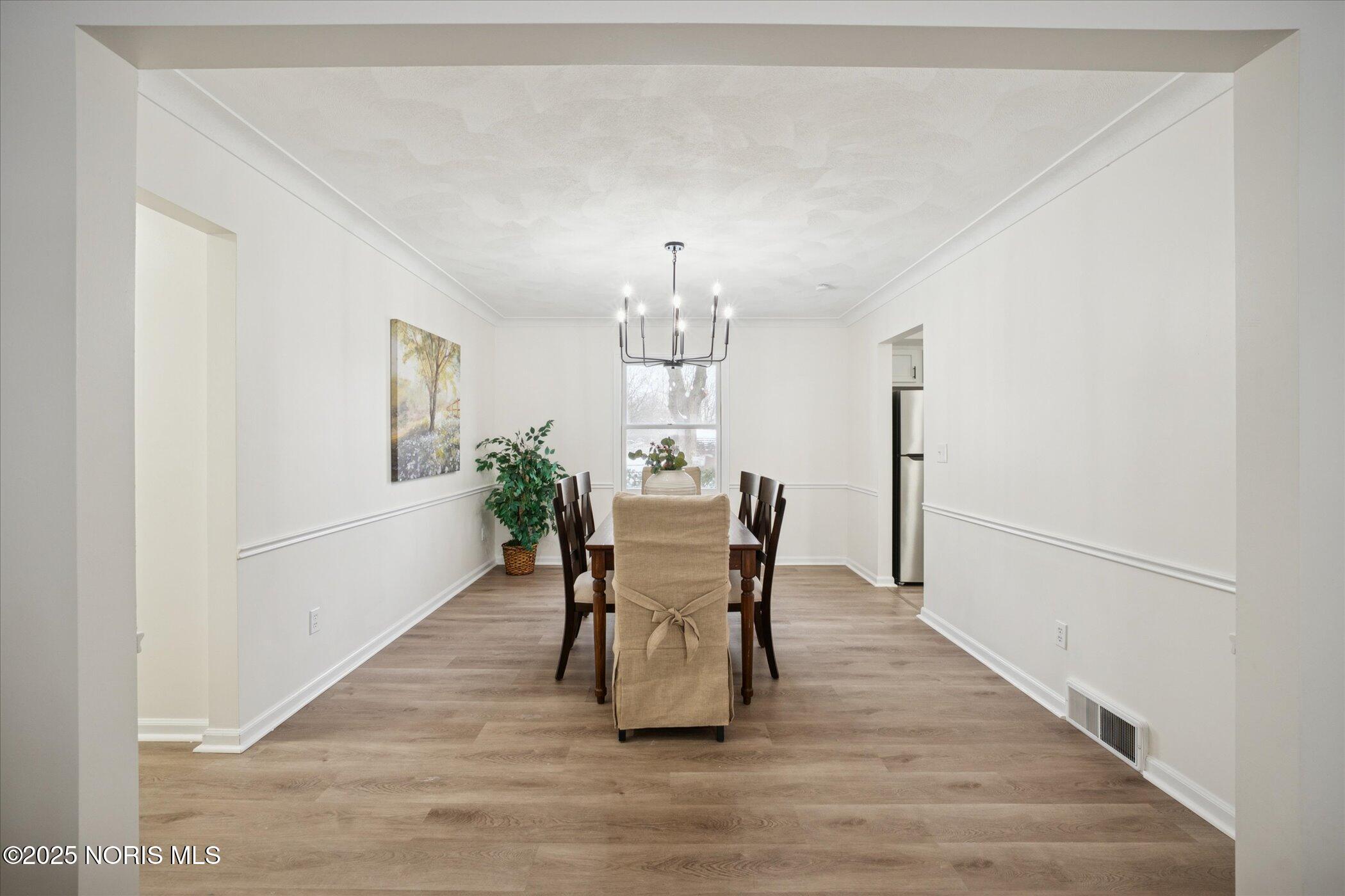 405 Normandie Boulevard