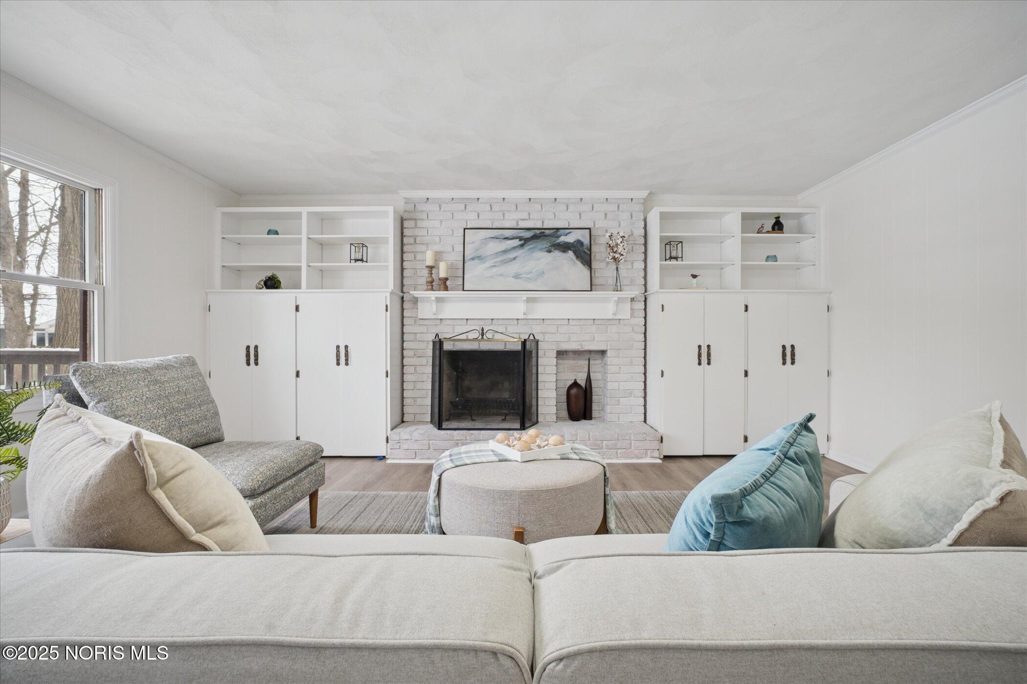 405 Normandie Boulevard