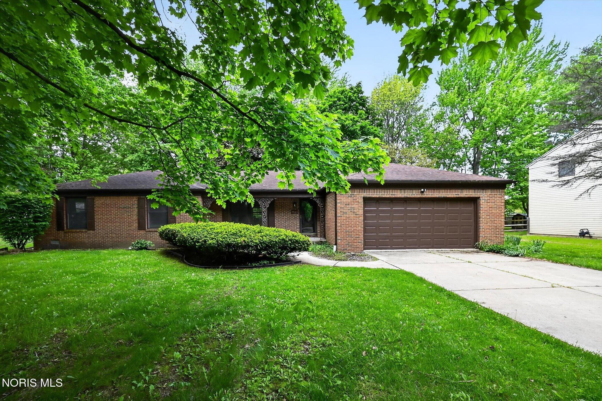405 Normandie Boulevard