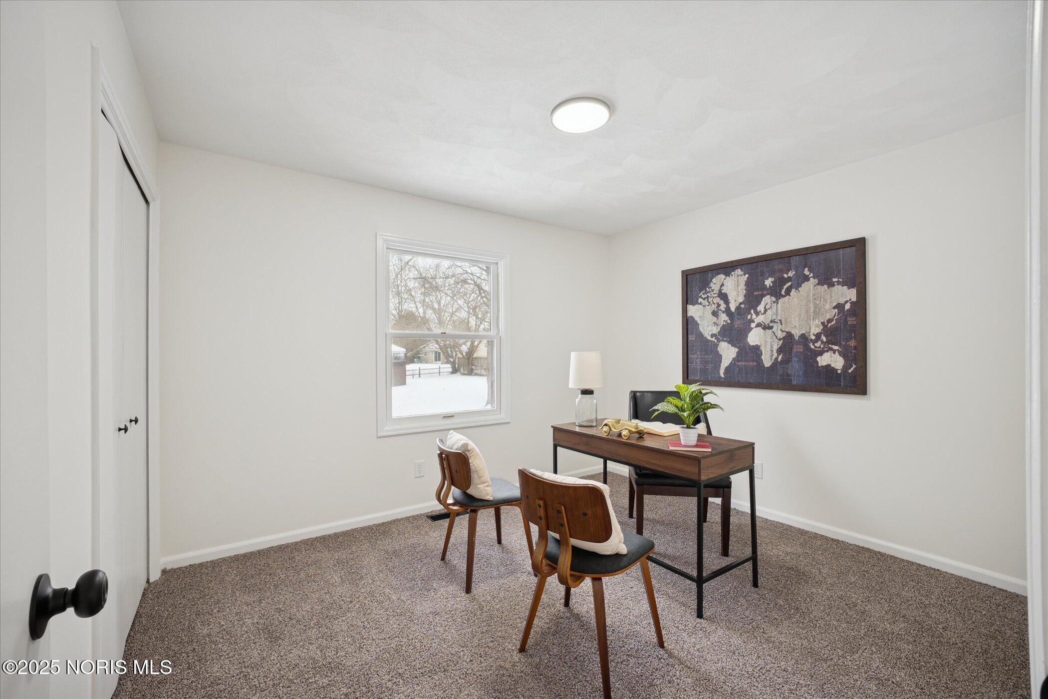 405 Normandie Boulevard