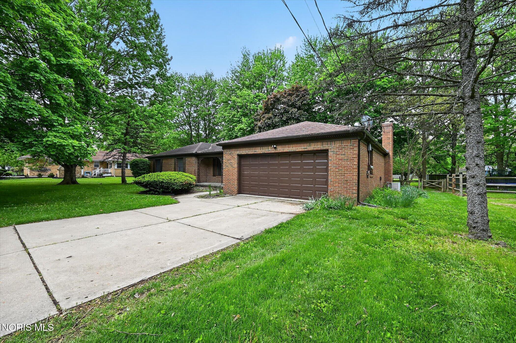 405 Normandie Boulevard