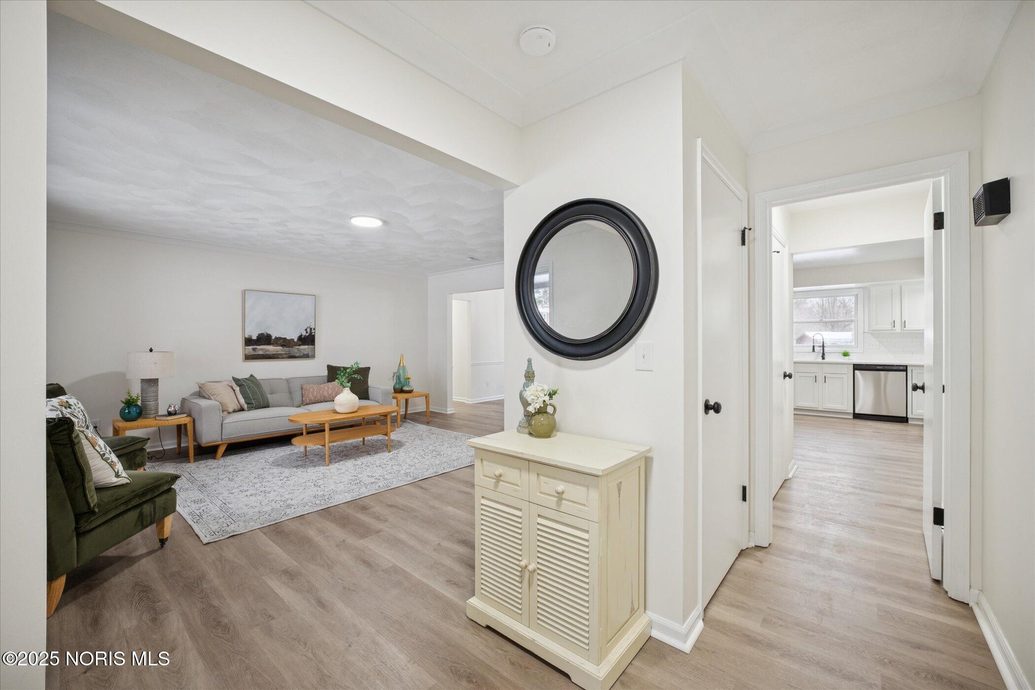 405 Normandie Boulevard