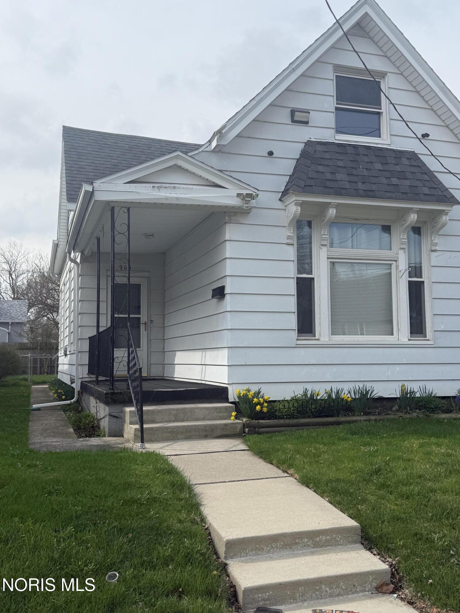 905 Walbridge Avenue