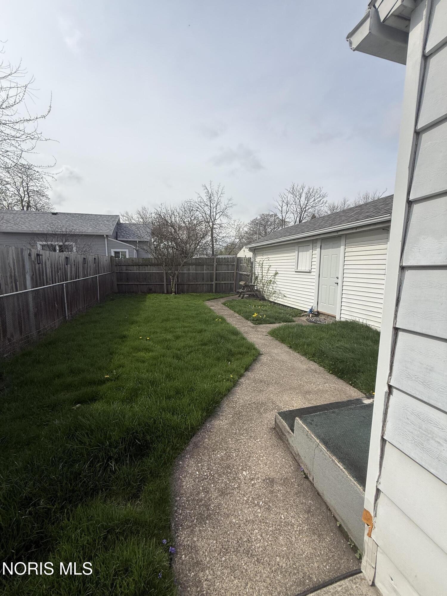 905 Walbridge Avenue