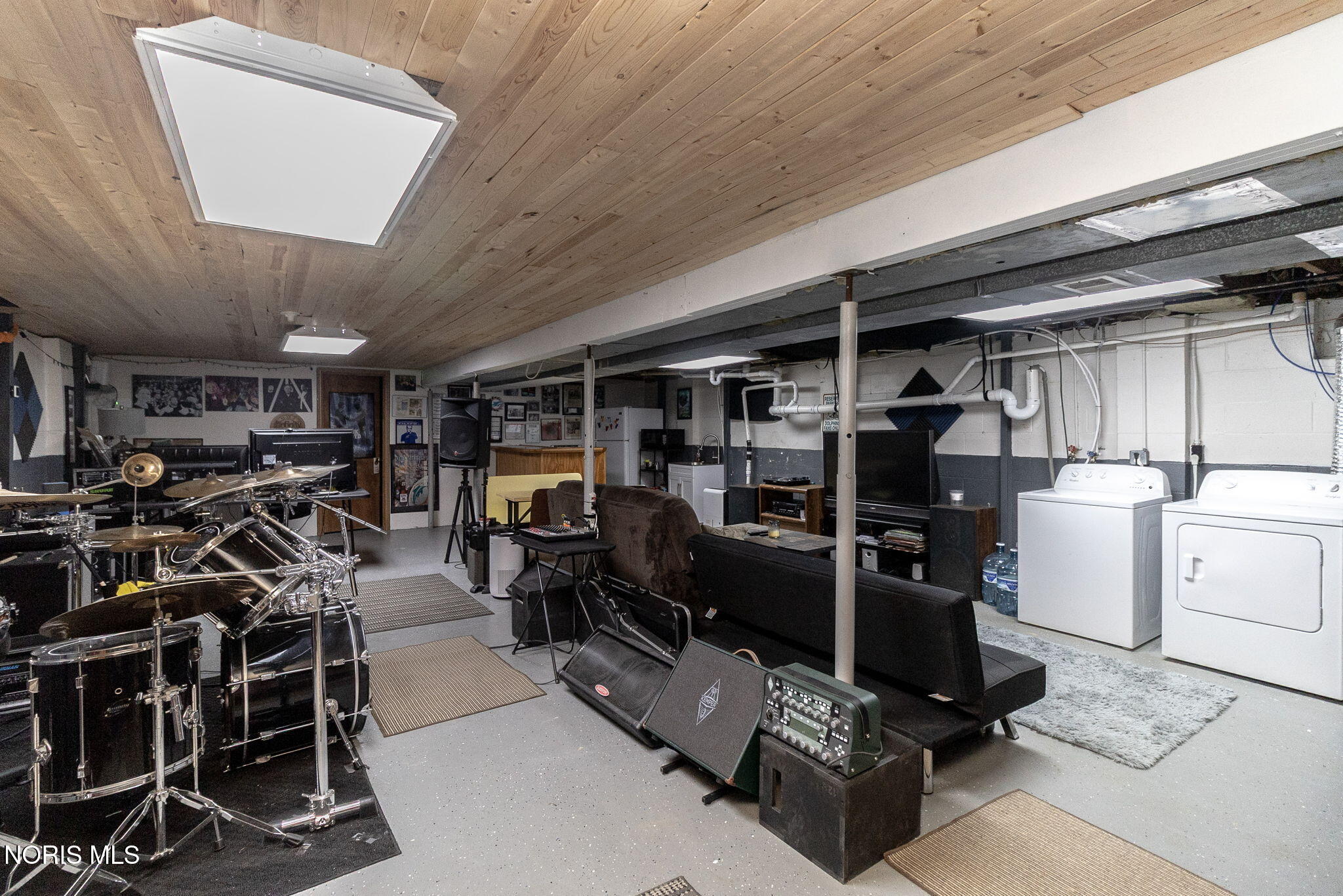 17151 W State Route 105