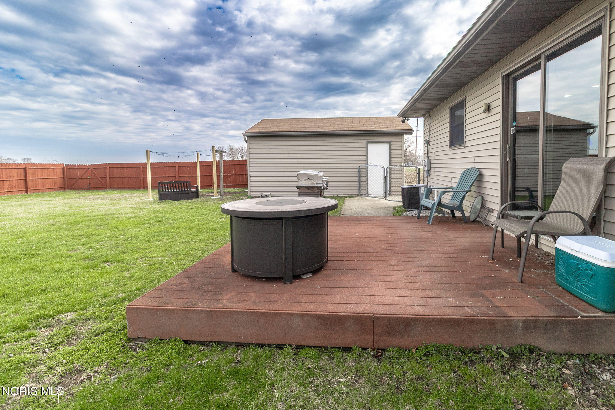 17151 W State Route 105