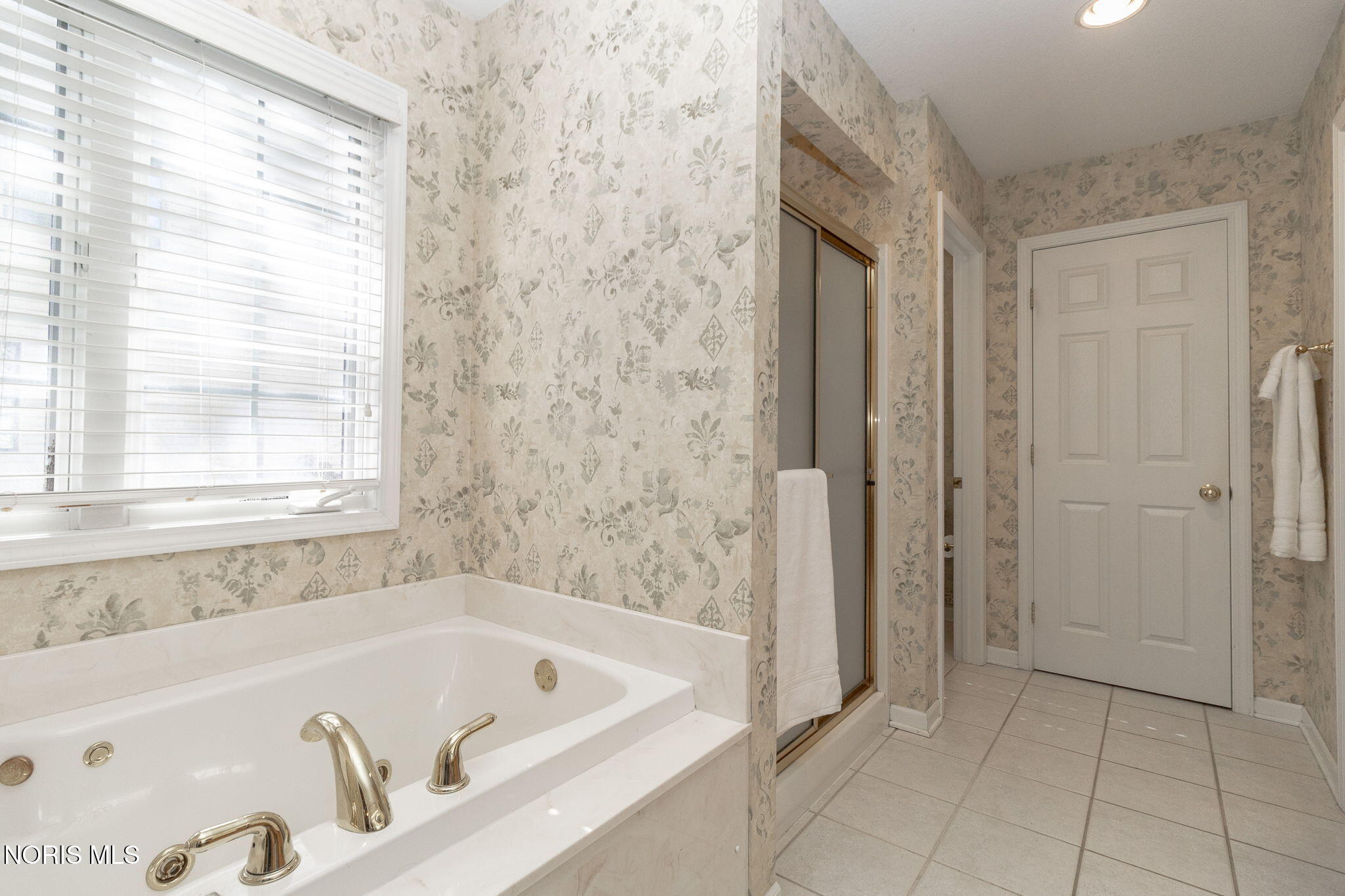 8948 Linden Lake Road