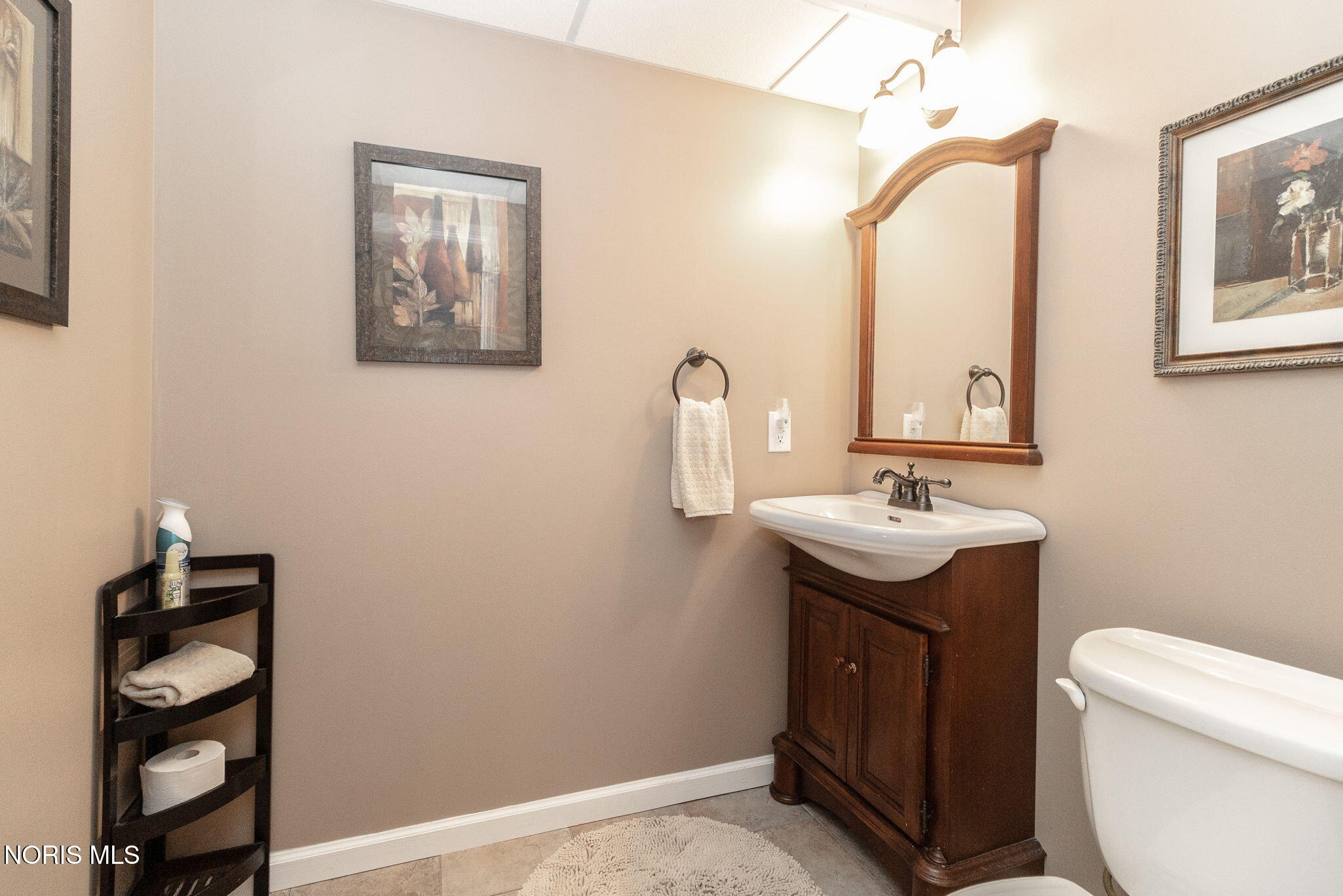 8948 Linden Lake Road