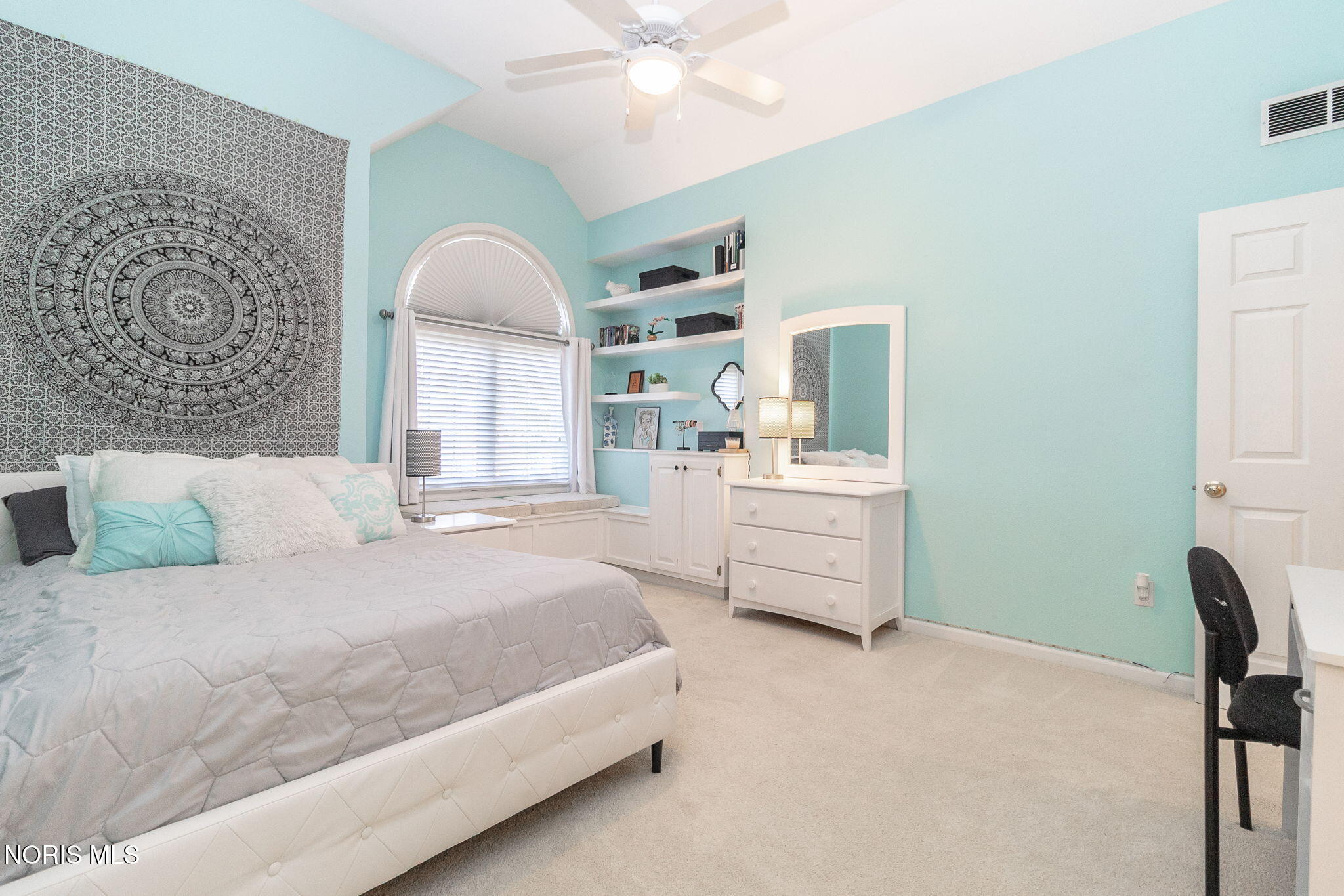 8948 Linden Lake Road