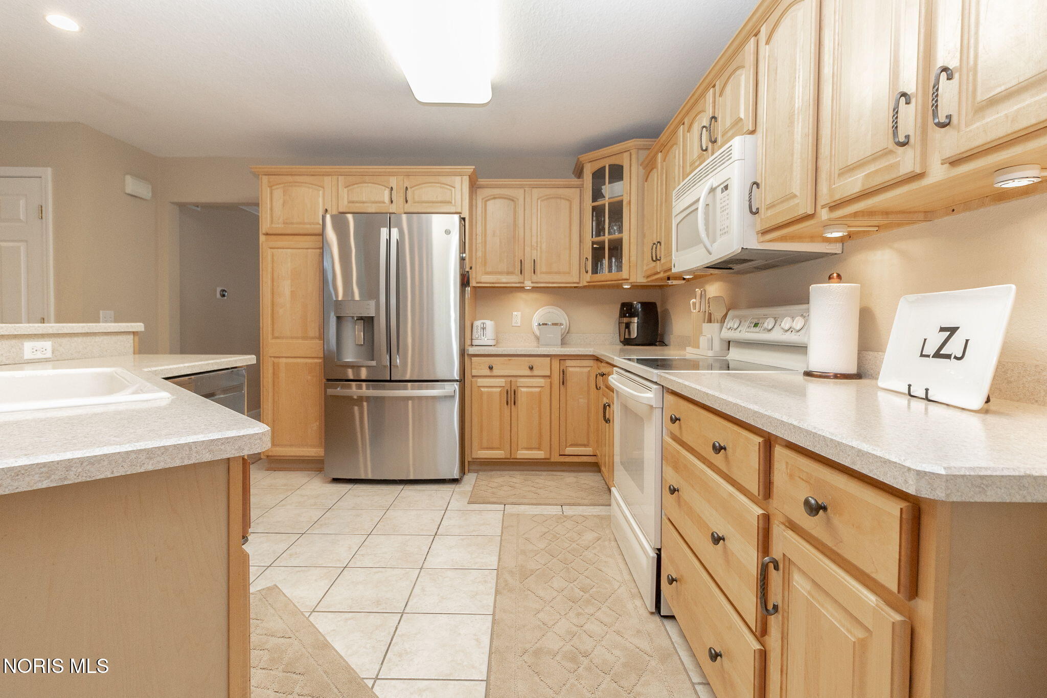 8948 Linden Lake Road