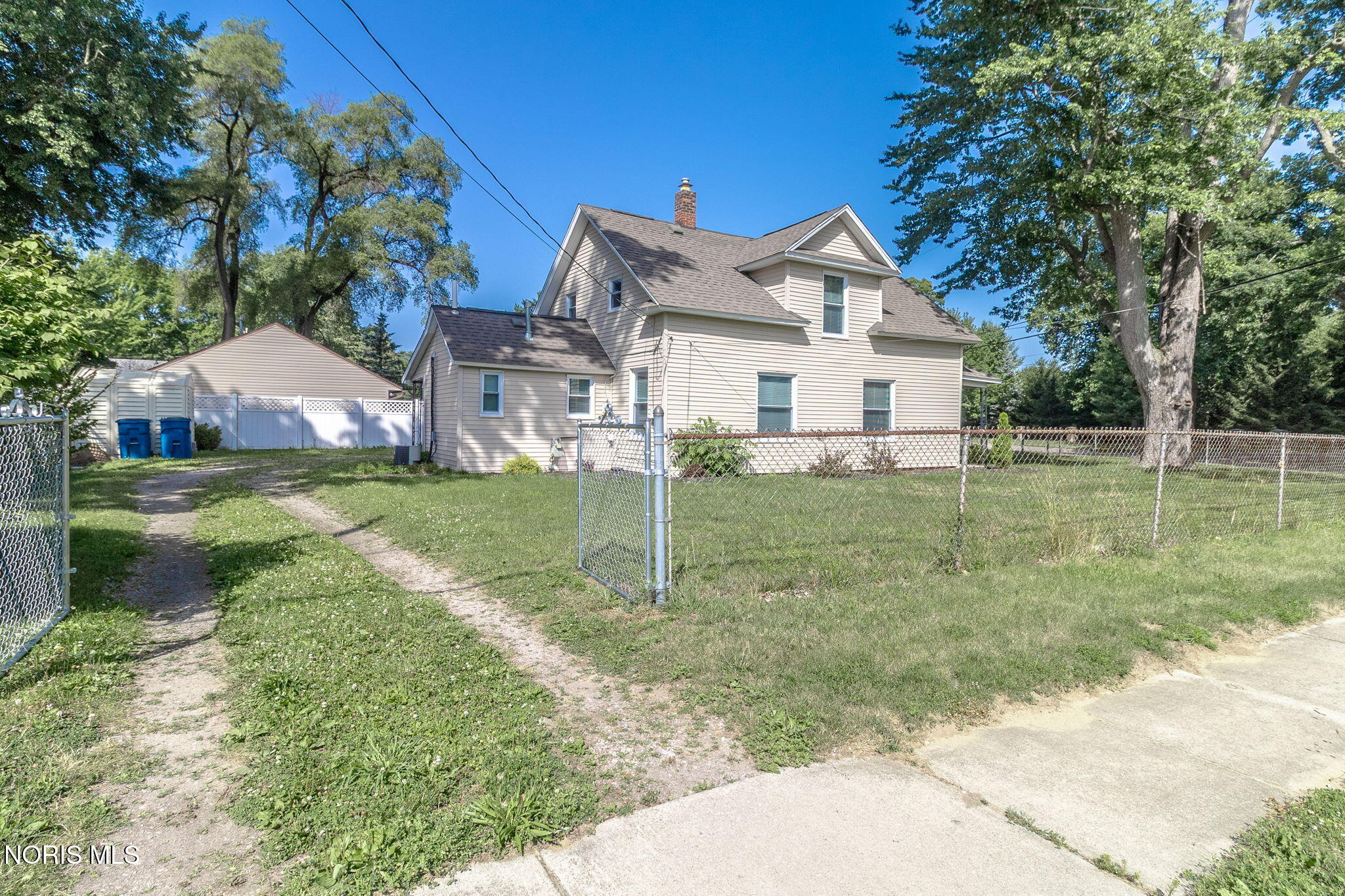 6637 Convent Boulevard