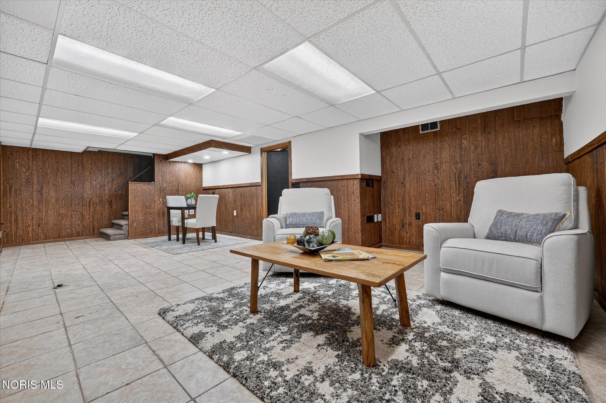 1861 Lynbrook Drive