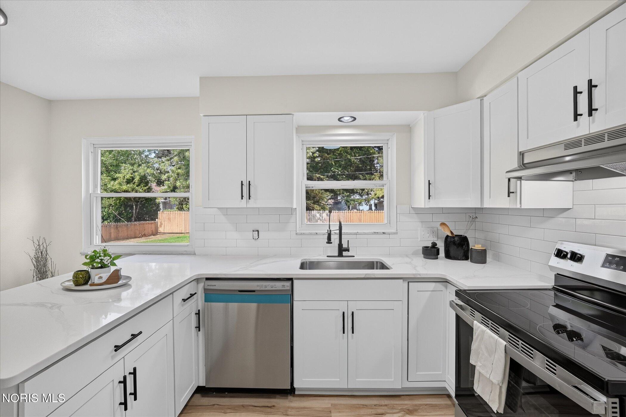 1861 Lynbrook Drive