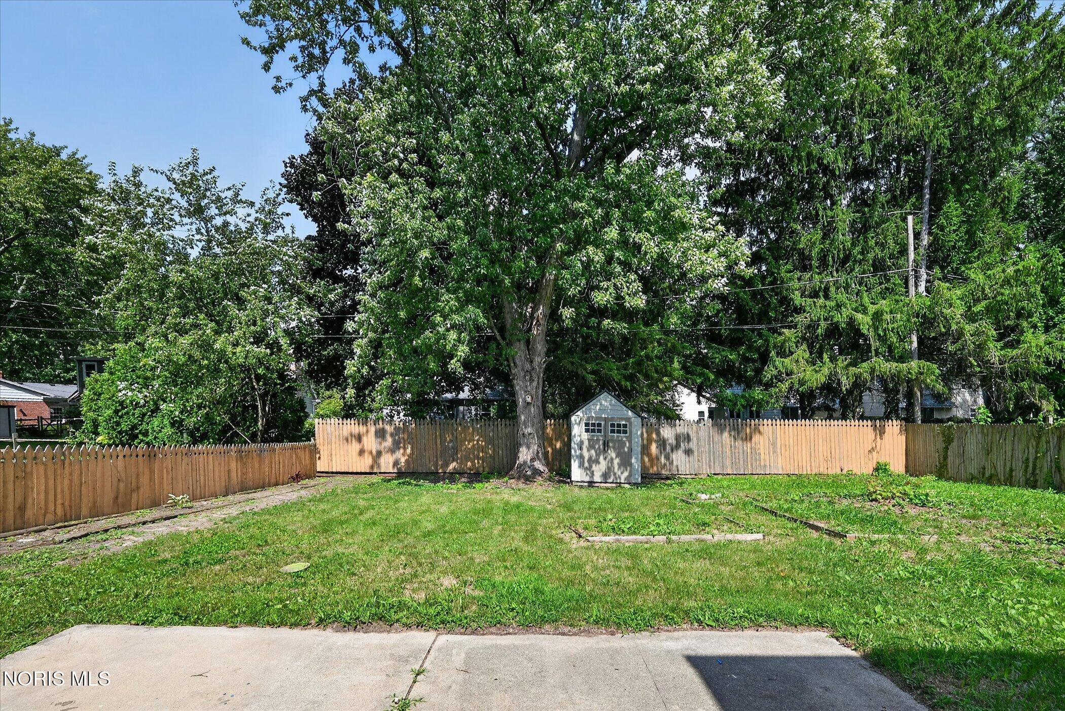 1861 Lynbrook Drive