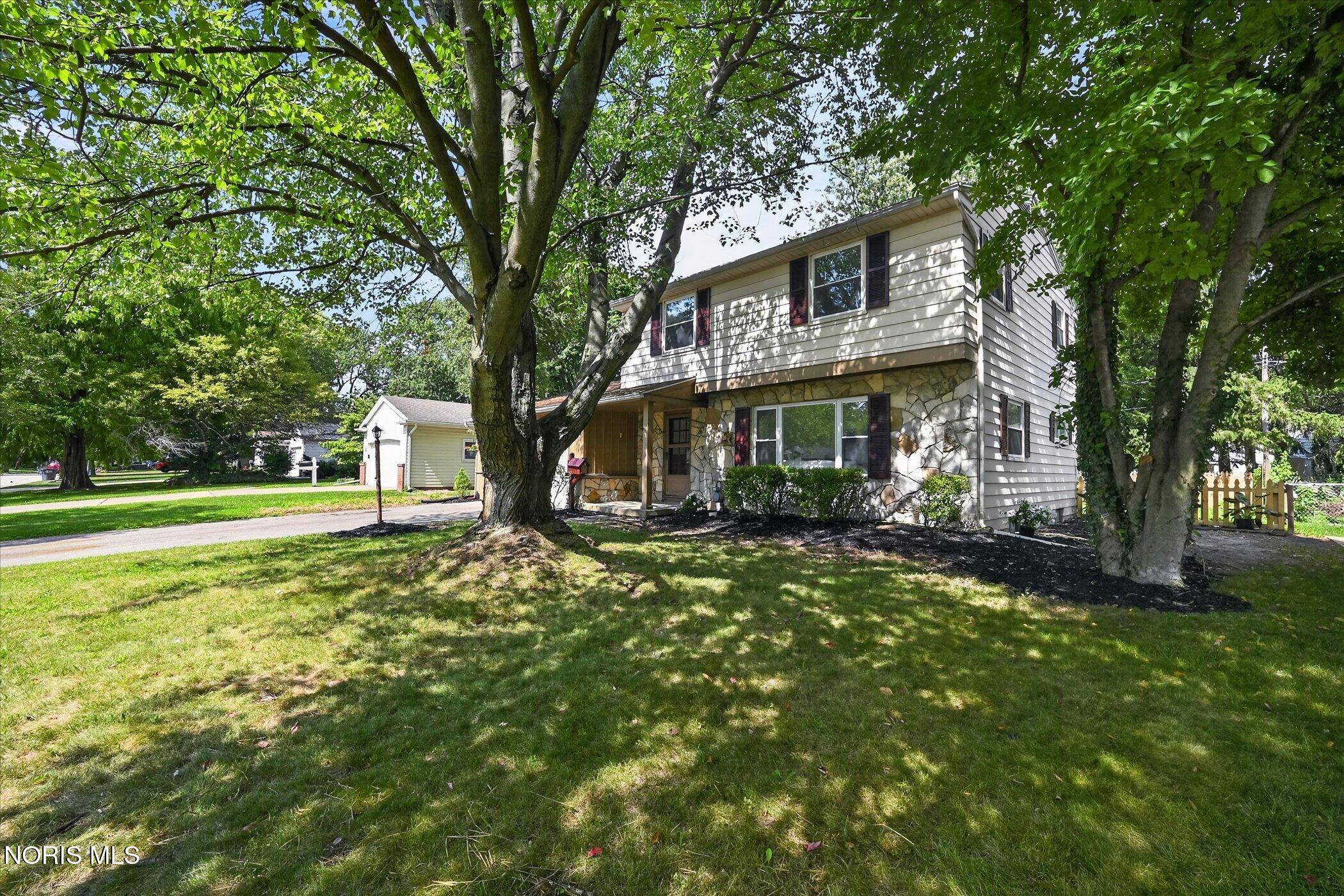 1861 Lynbrook Drive