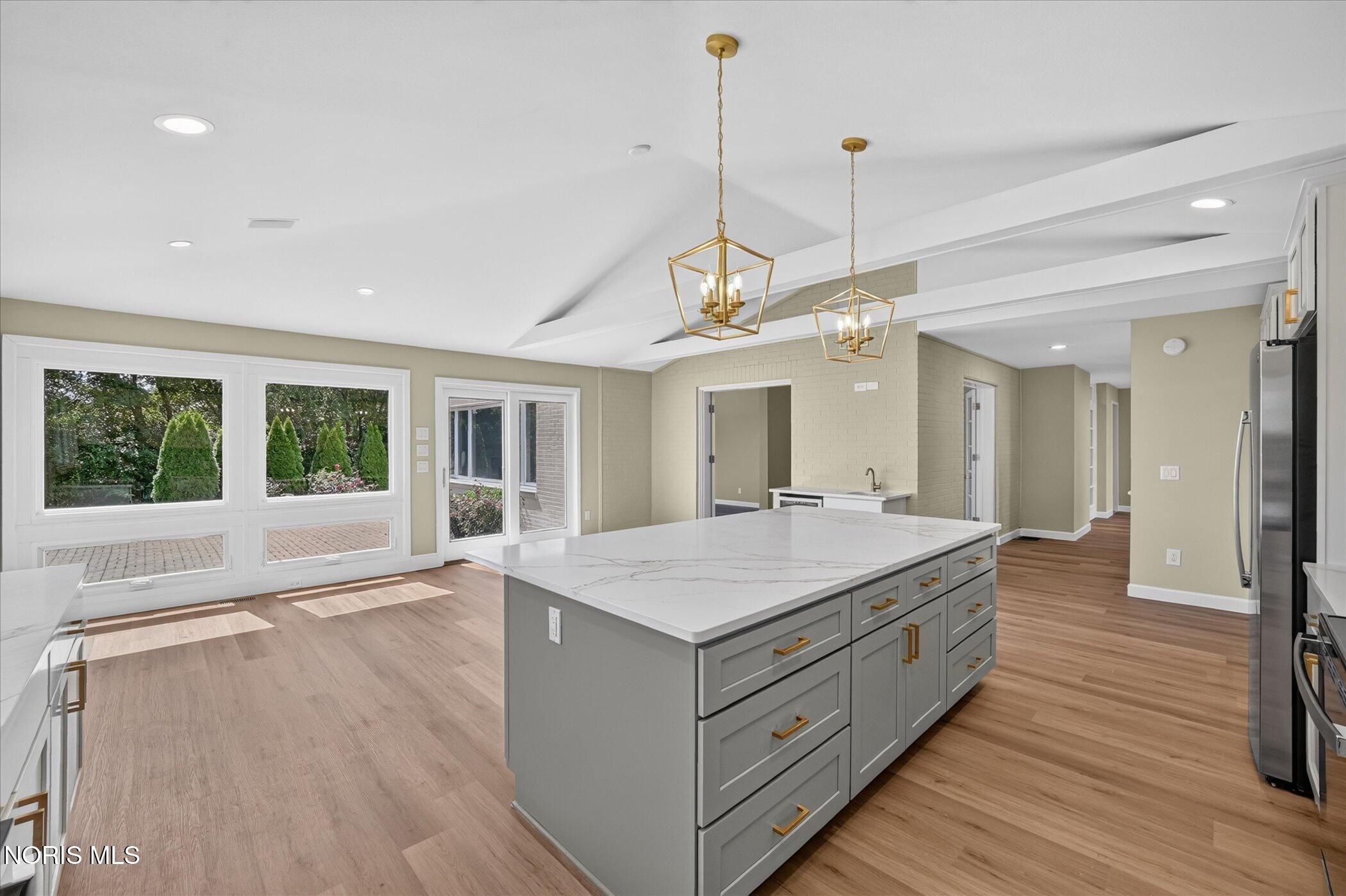 2708 Riverview Drive