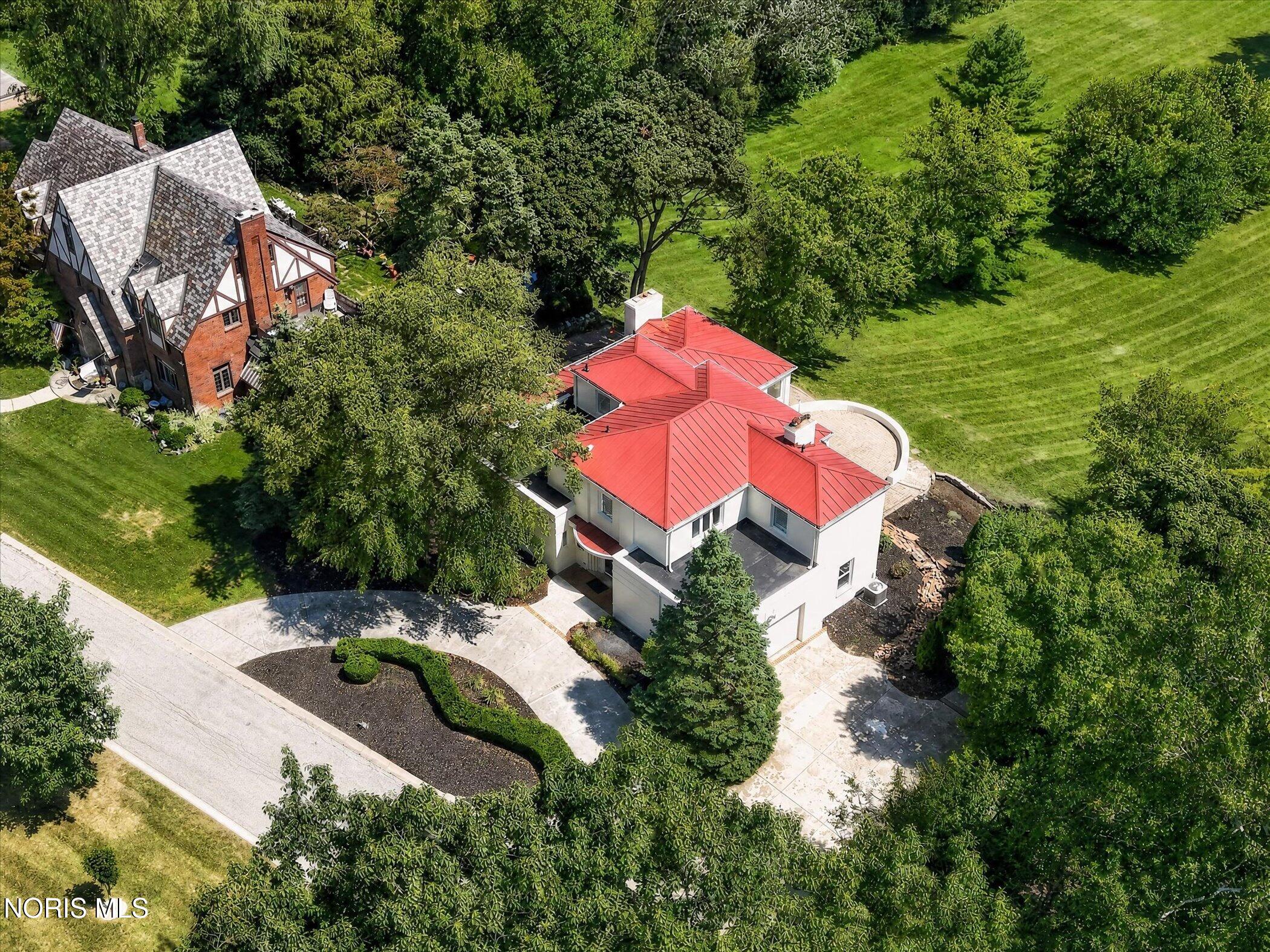 2708 Riverview Drive